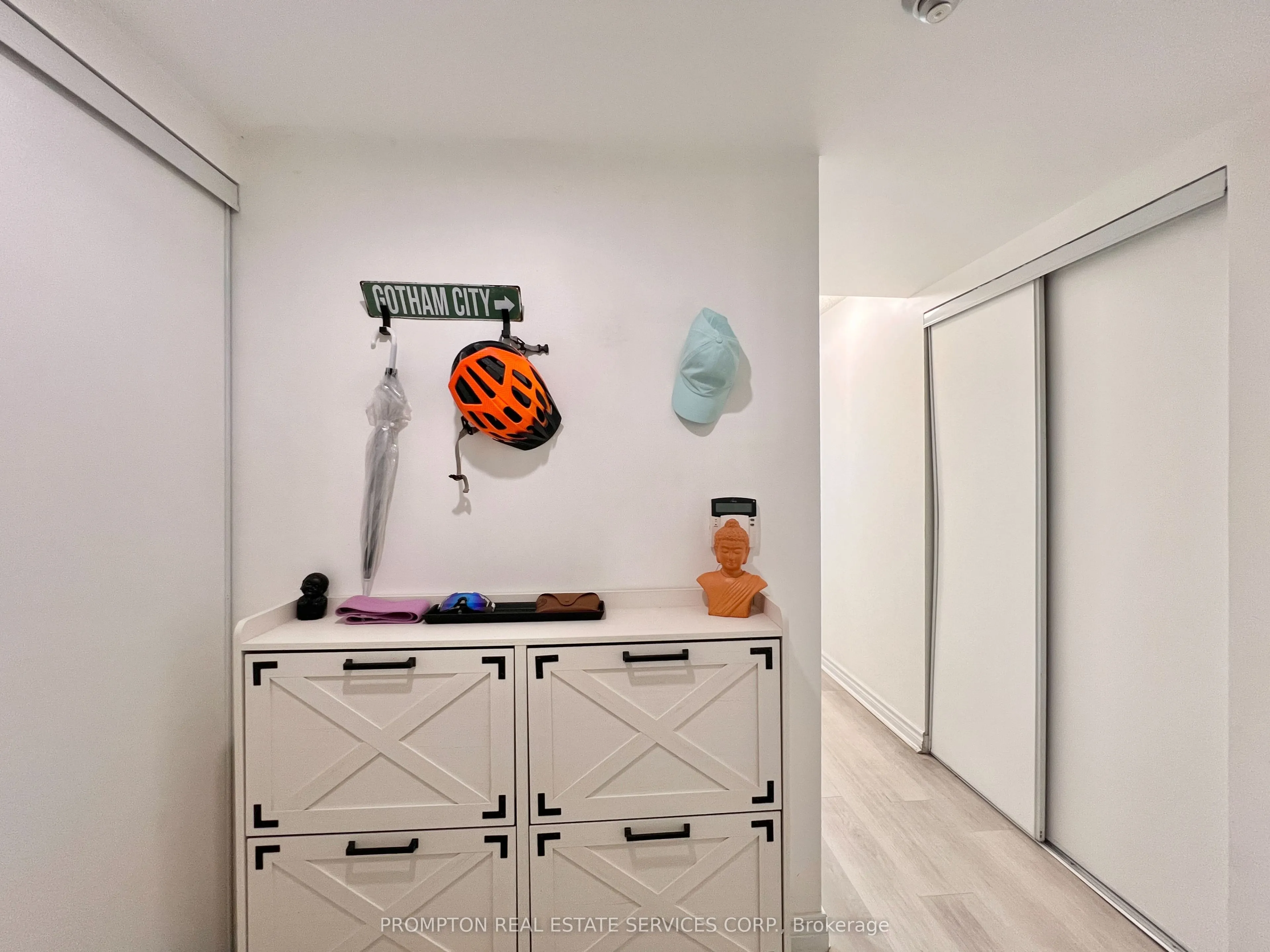 230 Queens Quay W, #226