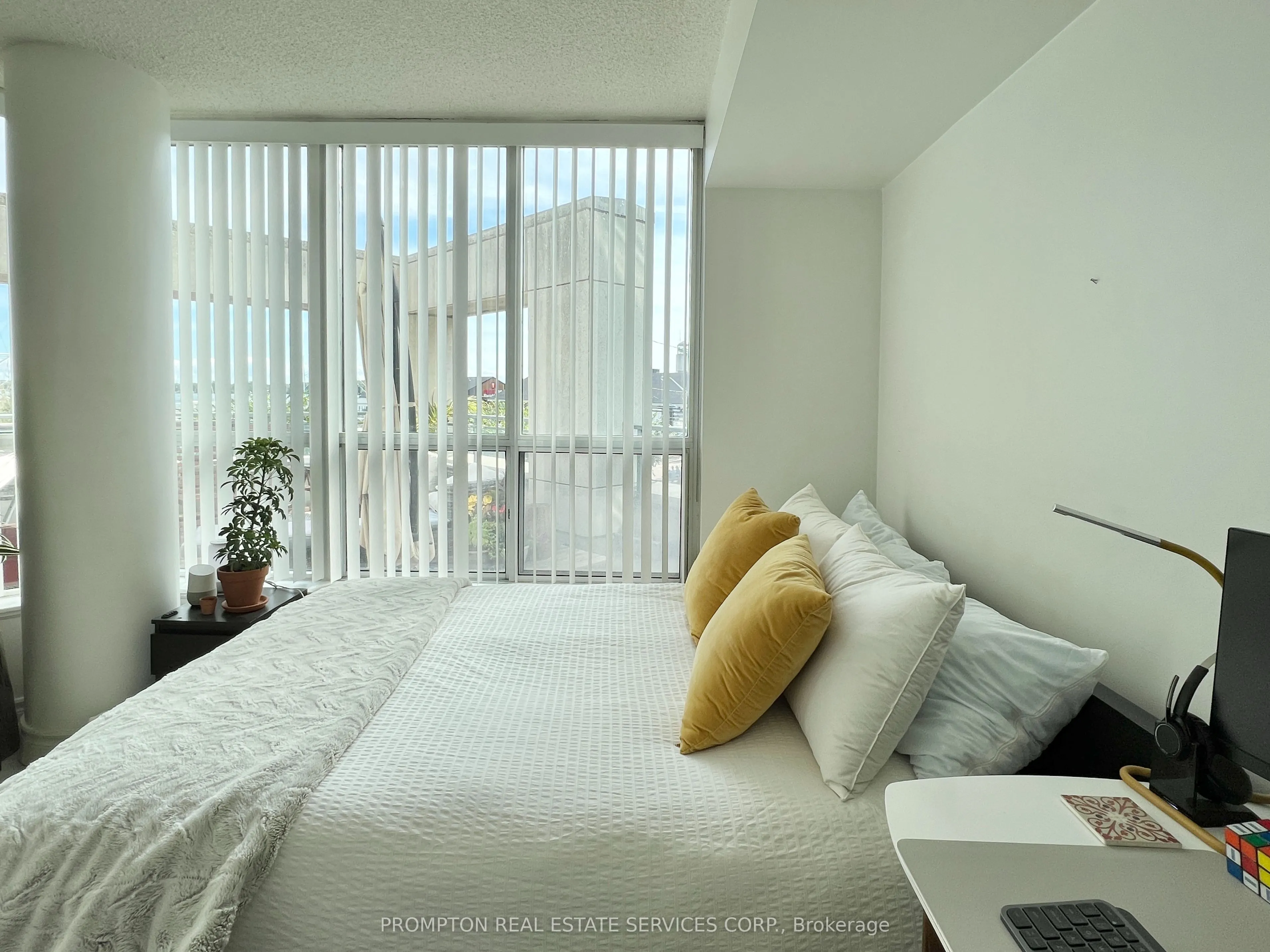 230 Queens Quay W, #226
