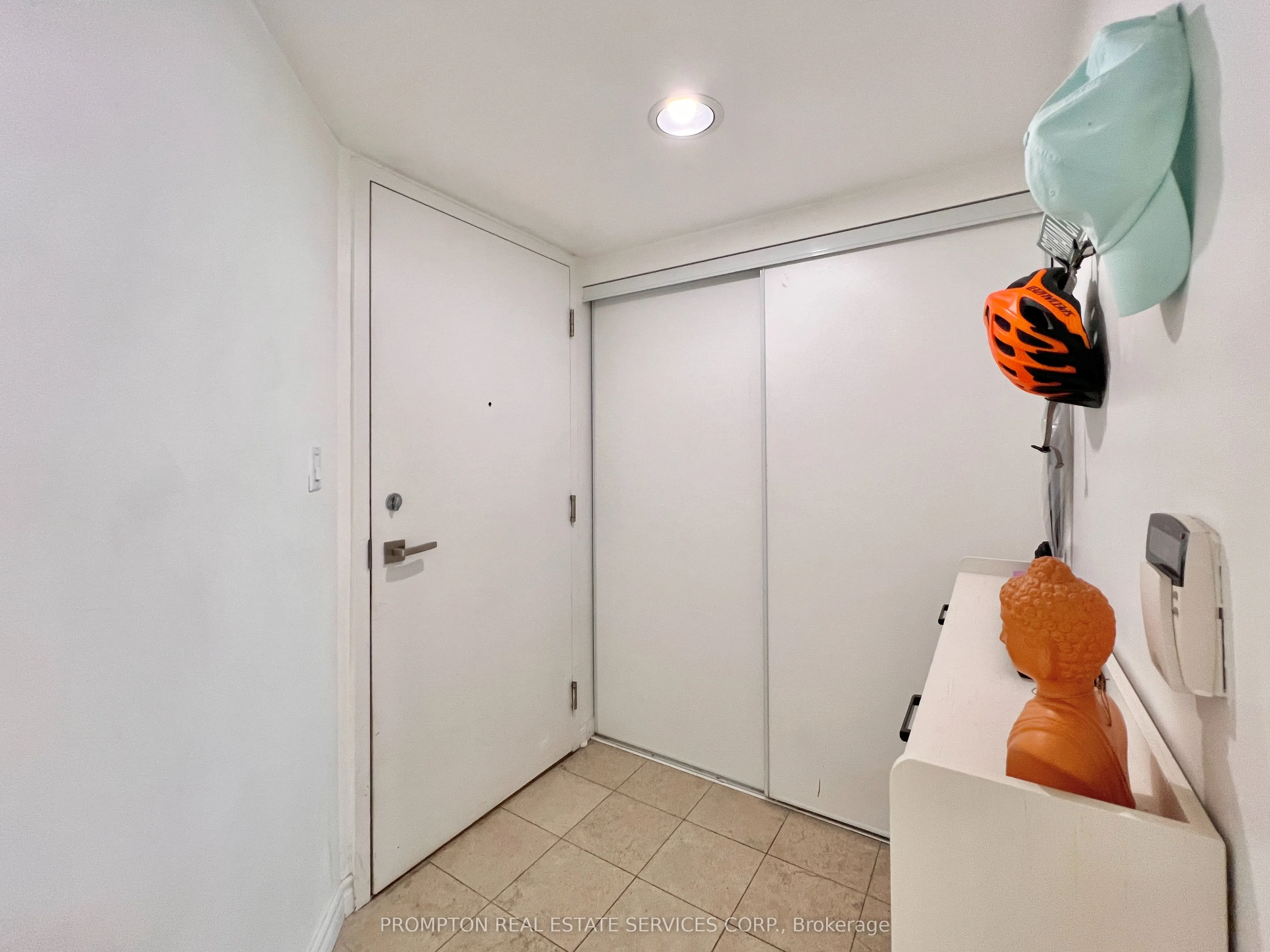 230 Queens Quay W, #226