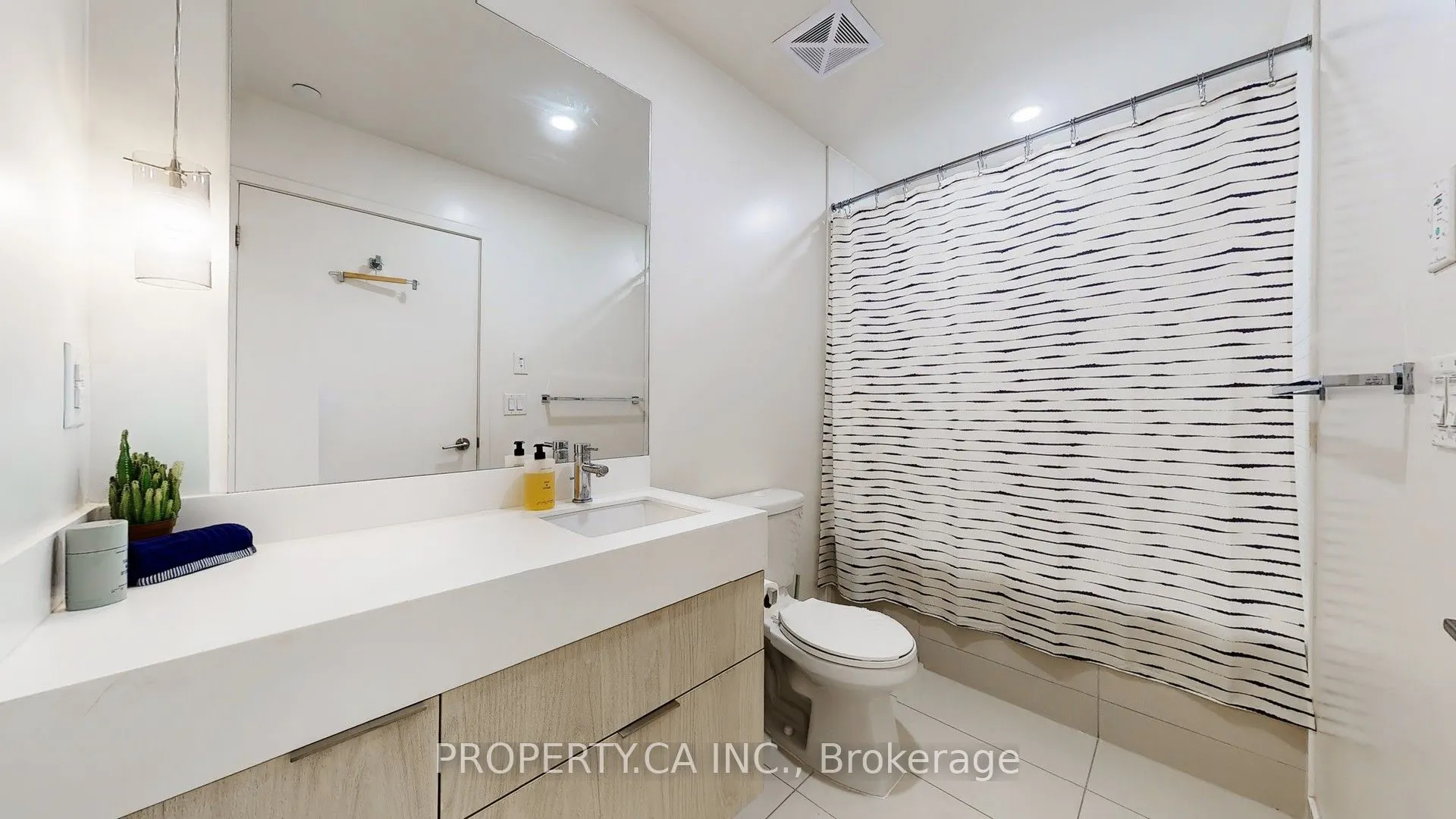 200 Sackville Street, #1106