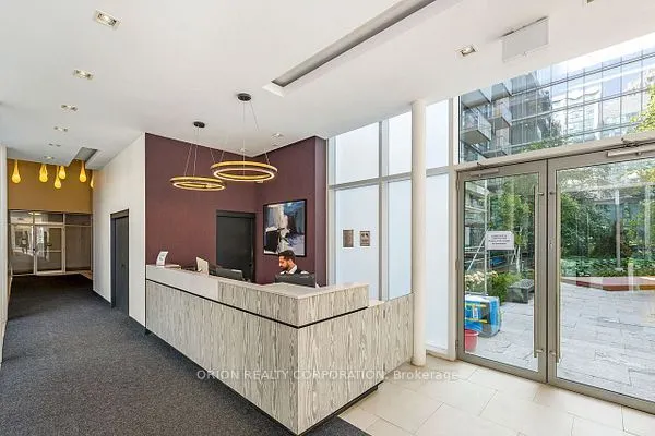90 Stadium Road, #911