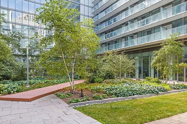90 Stadium Road, #911