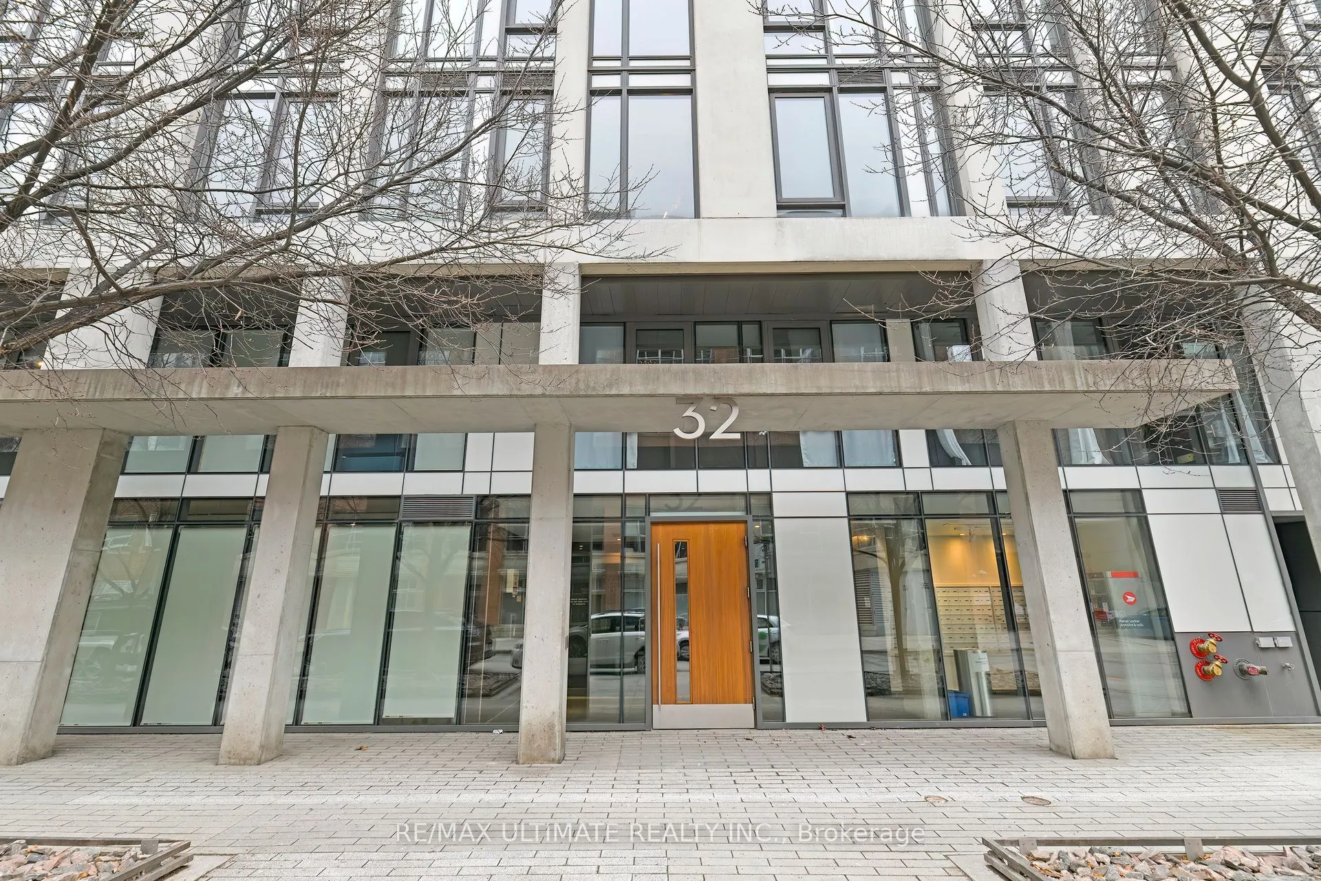 32 Camden Street, #402