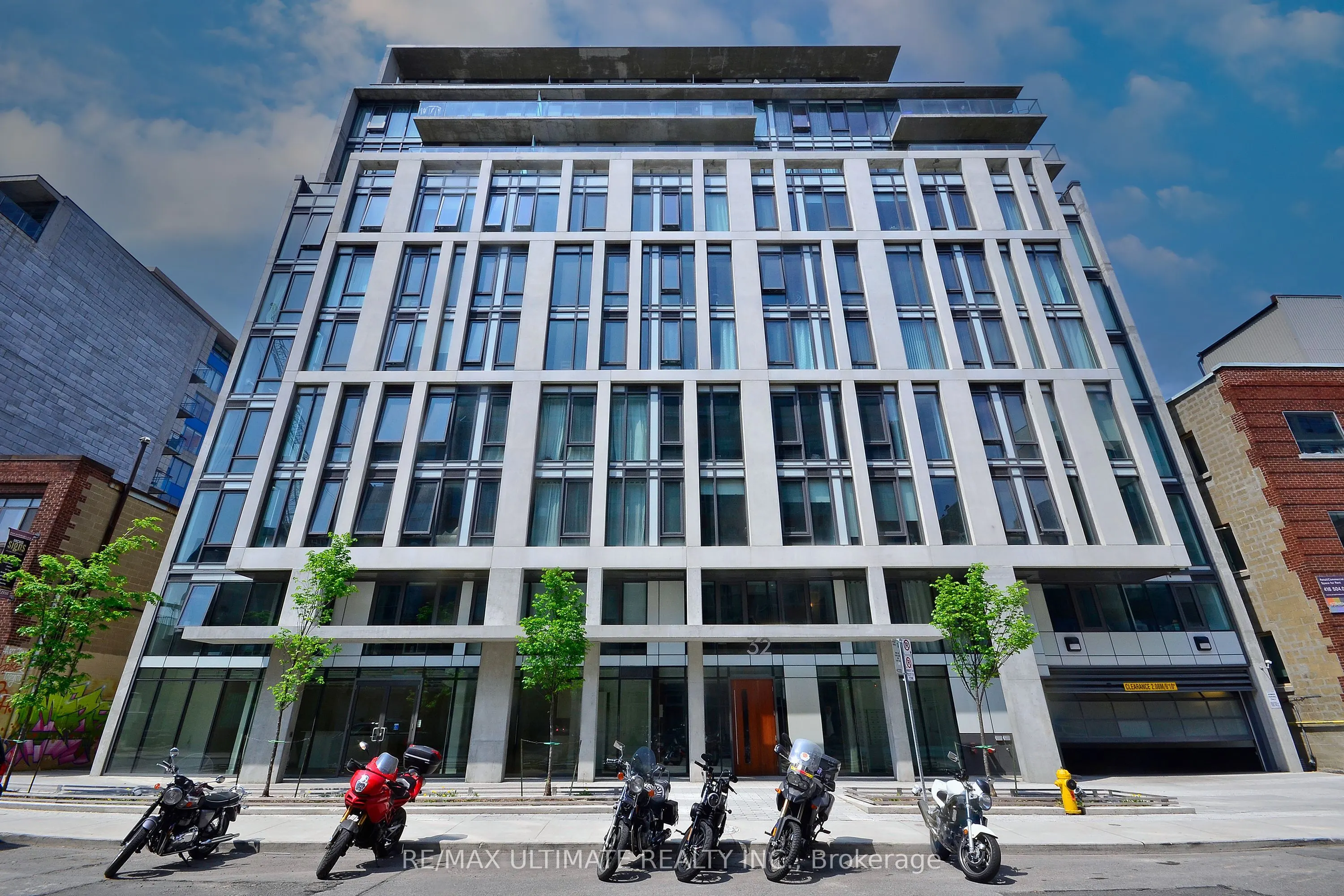 32 Camden Street, #402