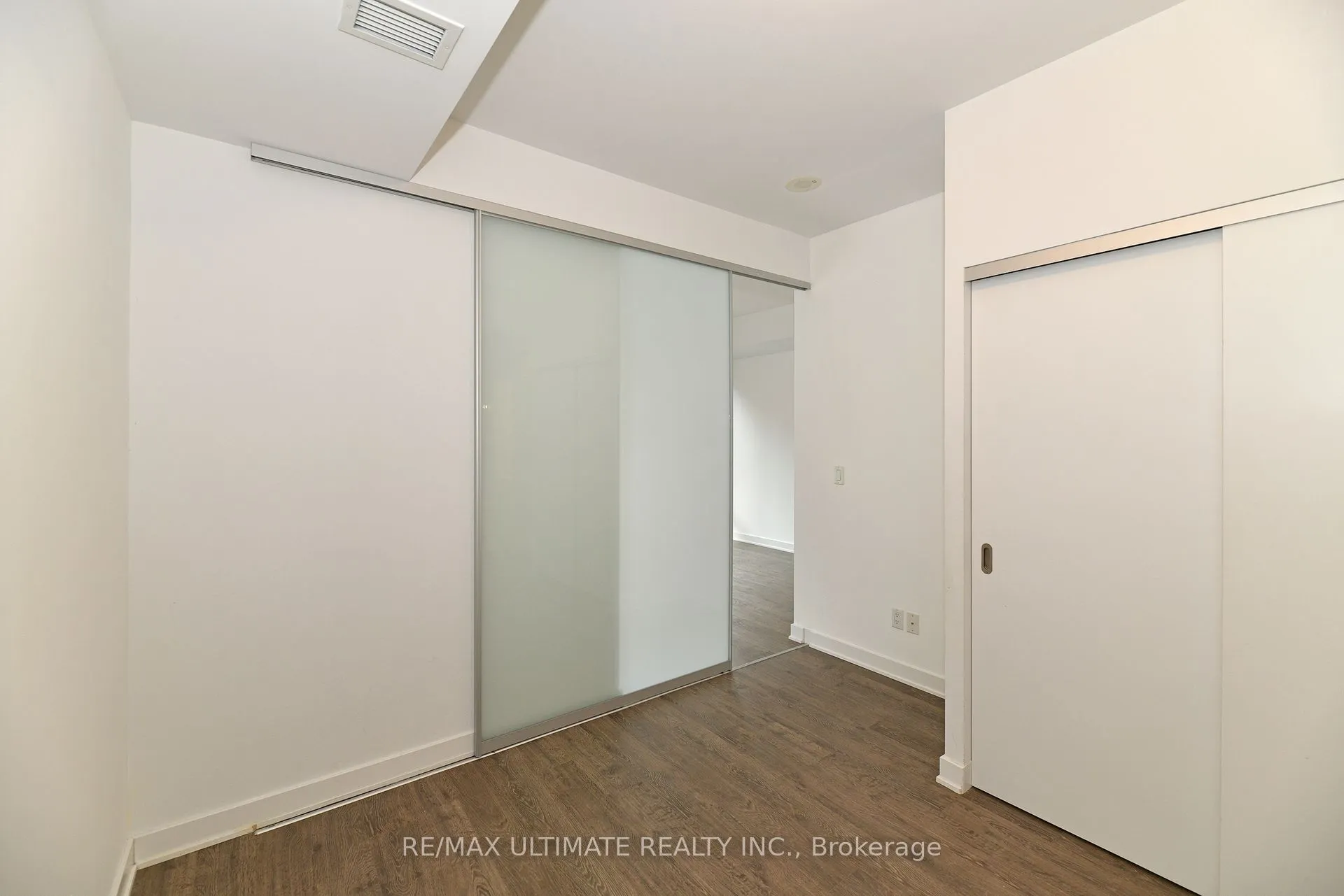 32 Camden Street, #402