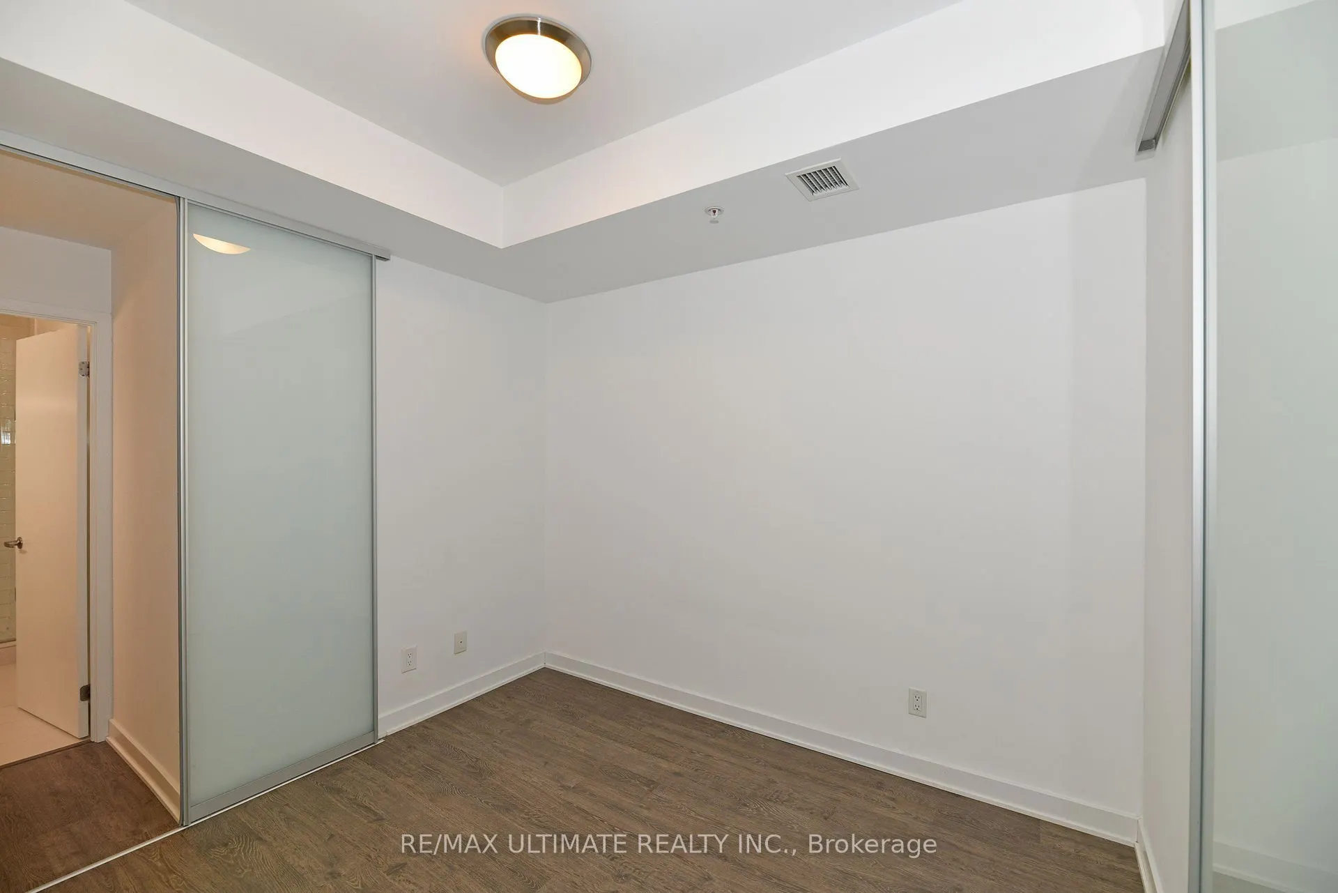 32 Camden Street, #402