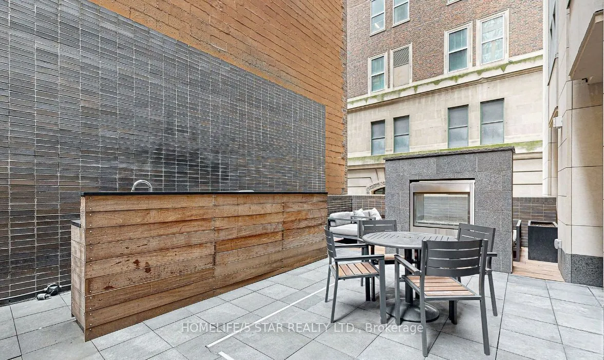 70 Temperance Street, #912