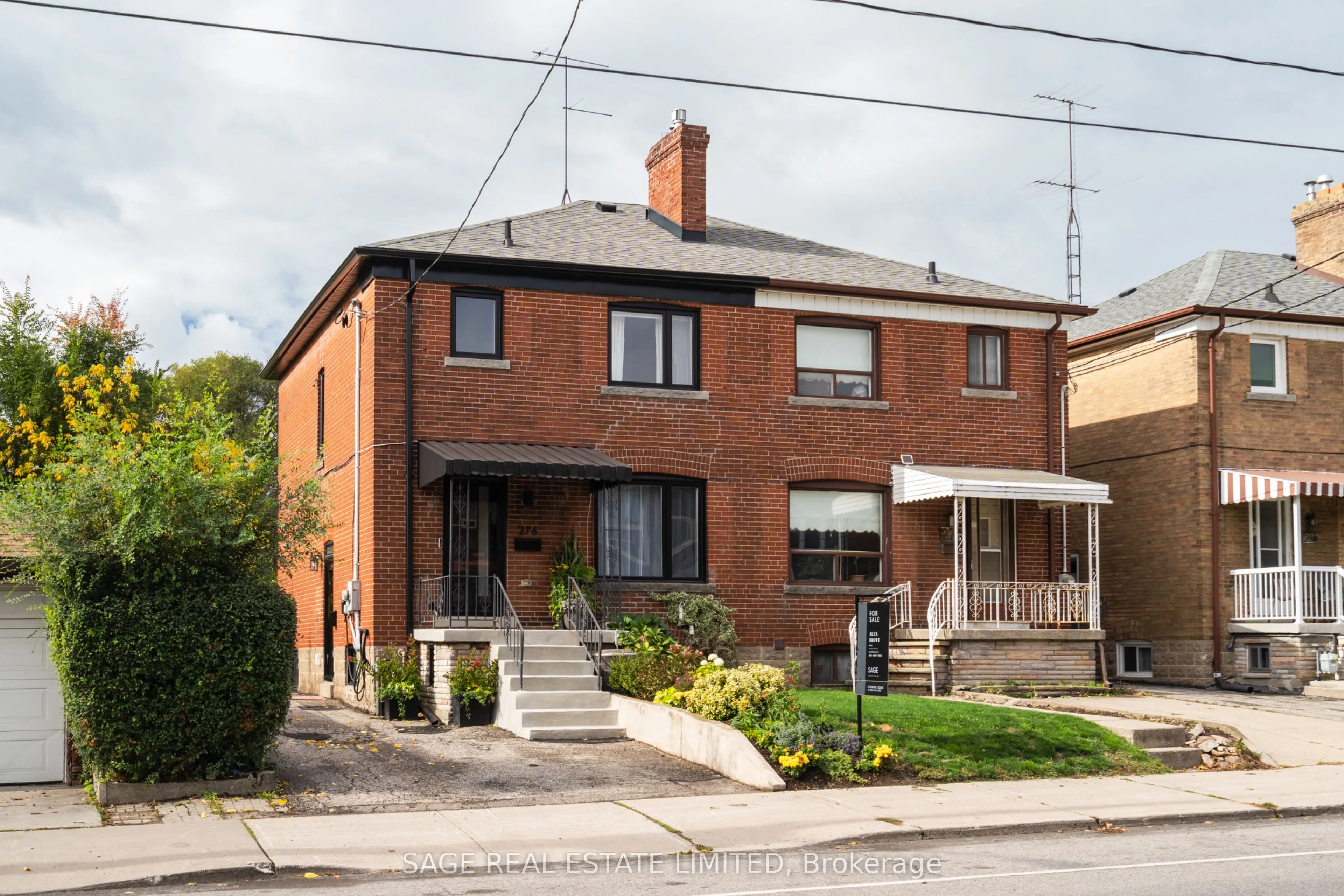 276 Oakwood Avenue
