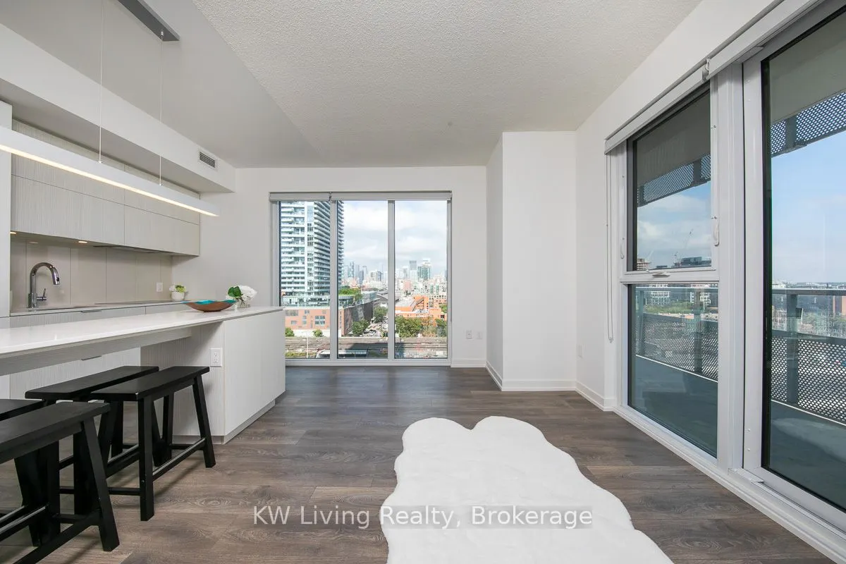 15 Lower Jarvis Street, #815