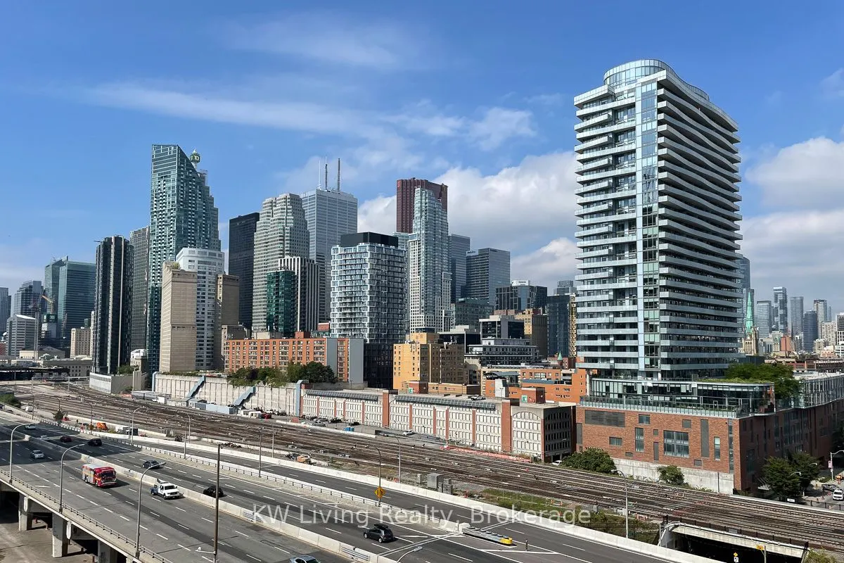 15 Lower Jarvis Street, #815