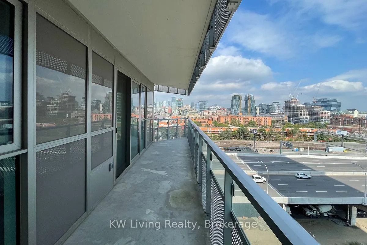 15 Lower Jarvis Street, #815