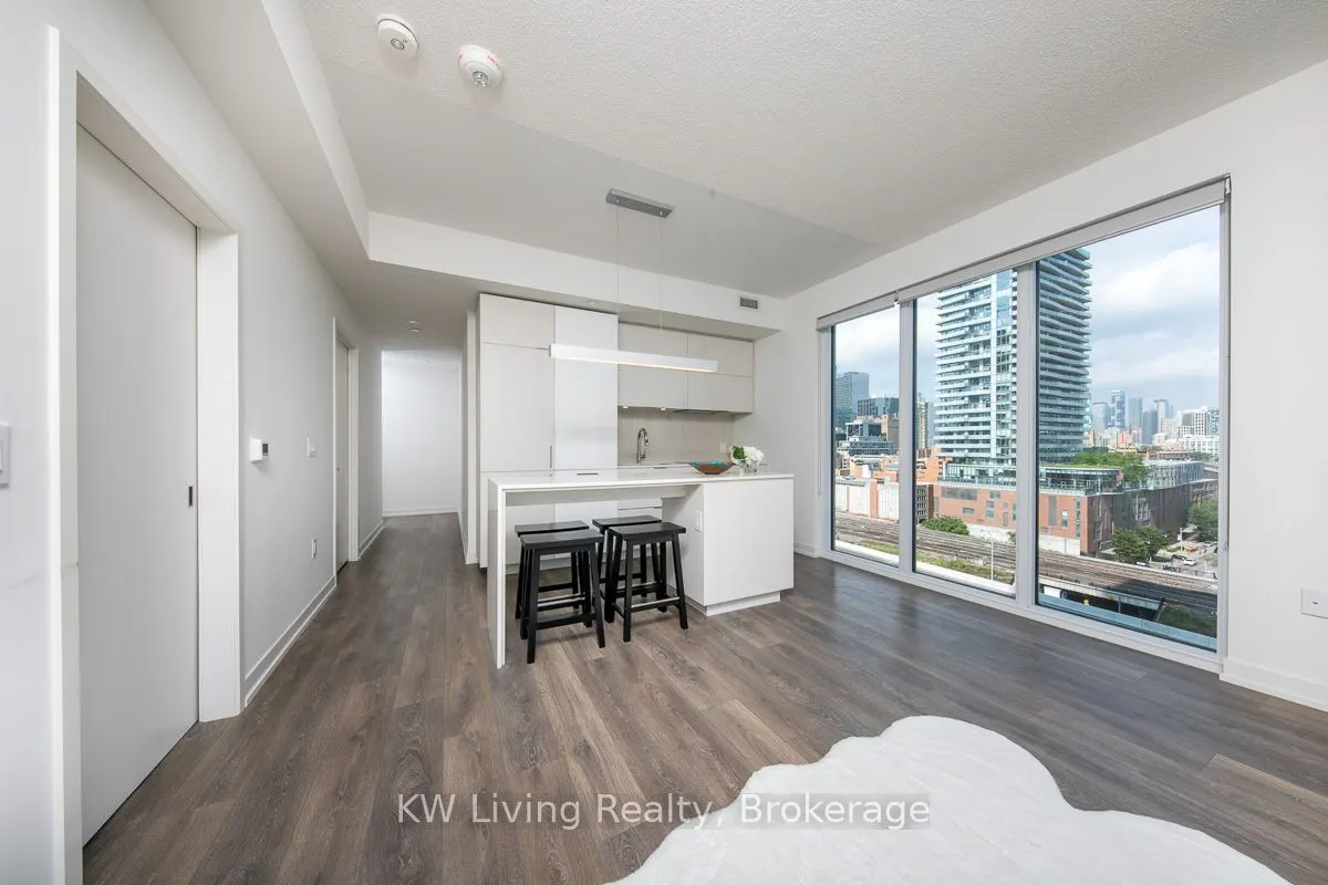 15 Lower Jarvis Street, #815