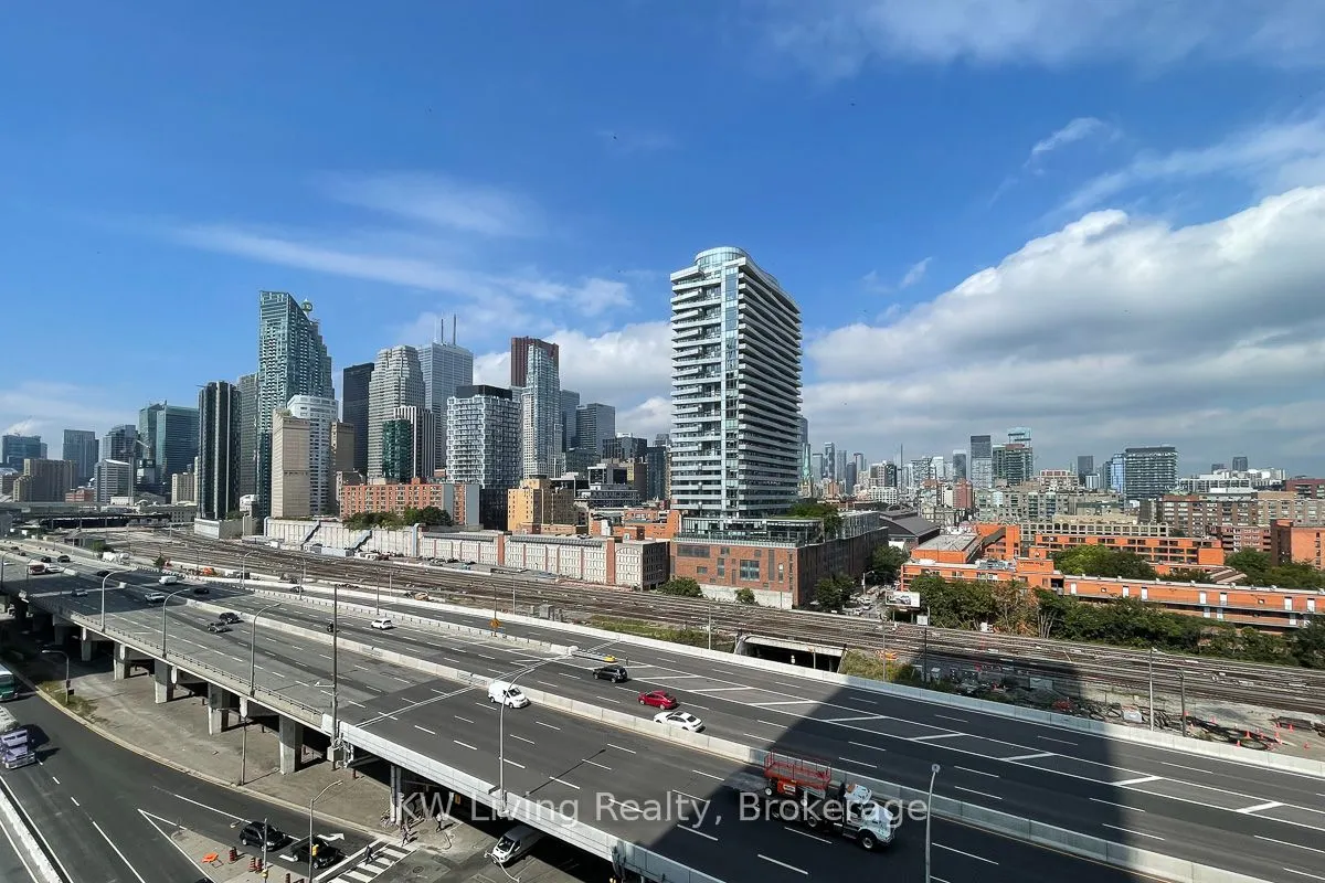 15 Lower Jarvis Street, #815