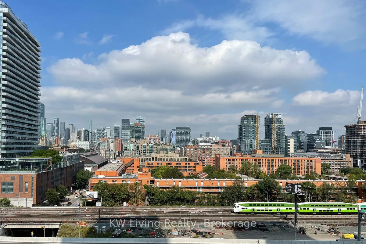 15 Lower Jarvis Street, #815
