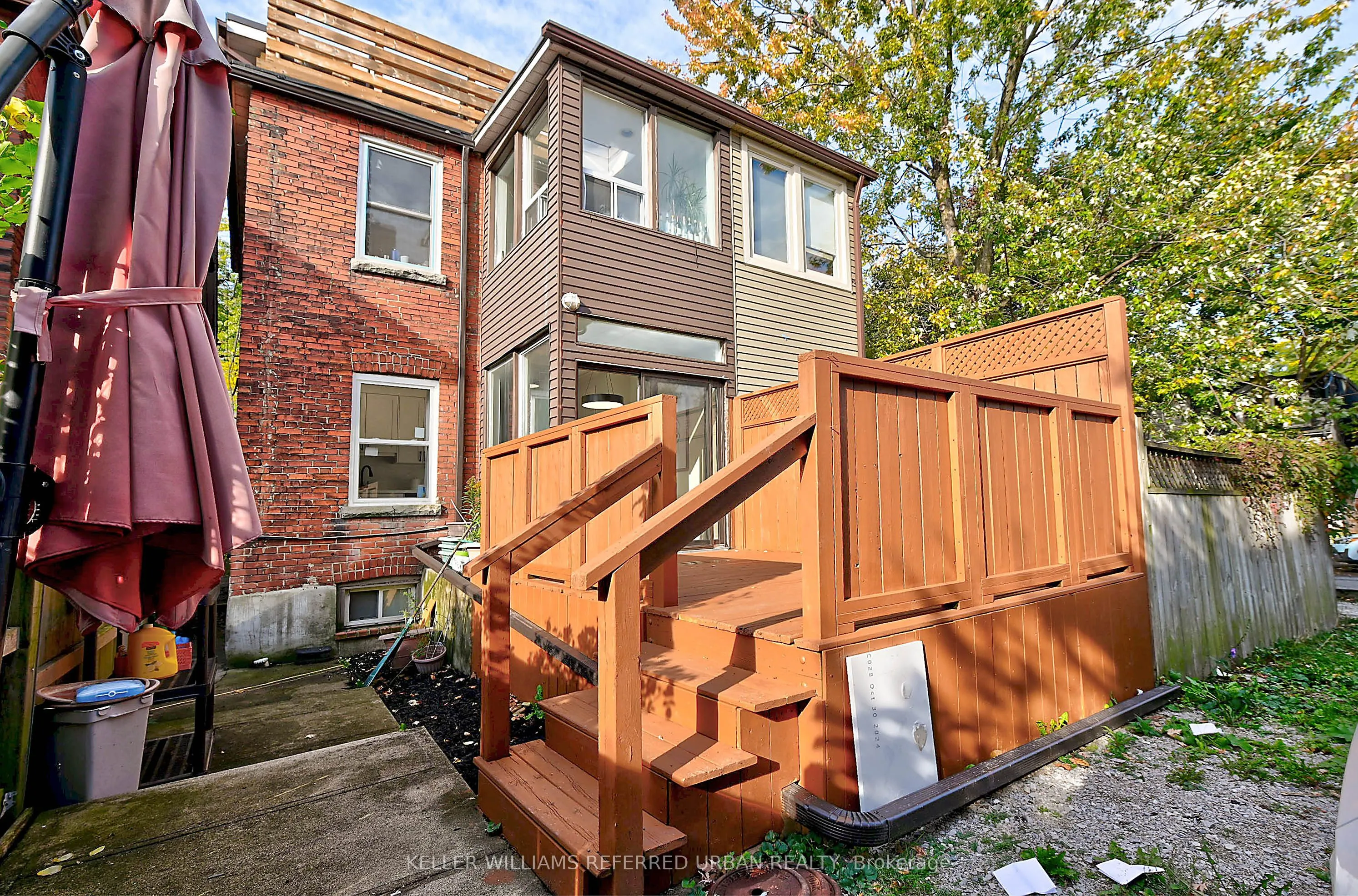 789 Markham Street