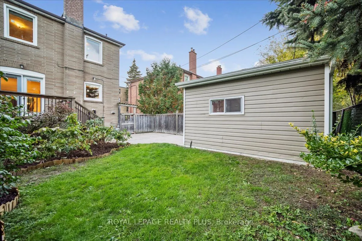 265 Winnett Avenue