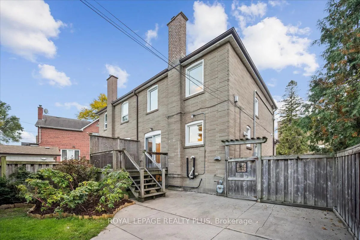 265 Winnett Avenue