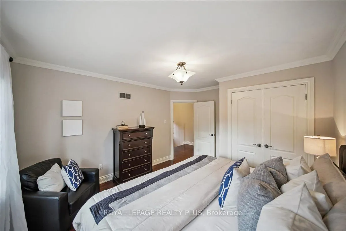 265 Winnett Avenue