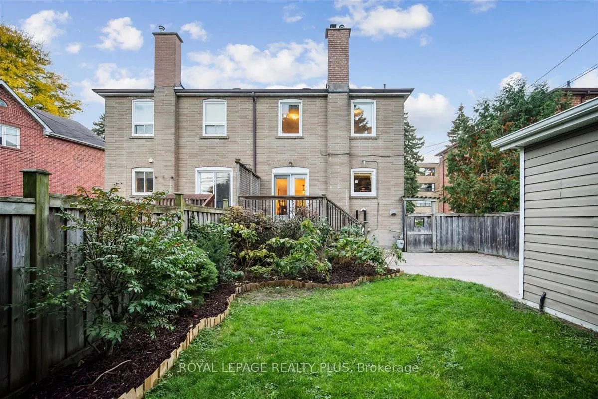 265 Winnett Avenue