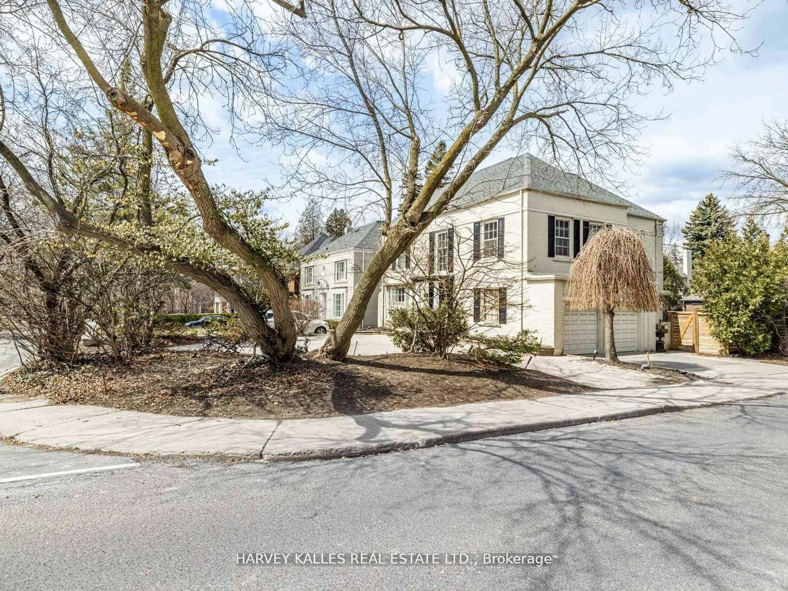 2 Silverwood Avenue