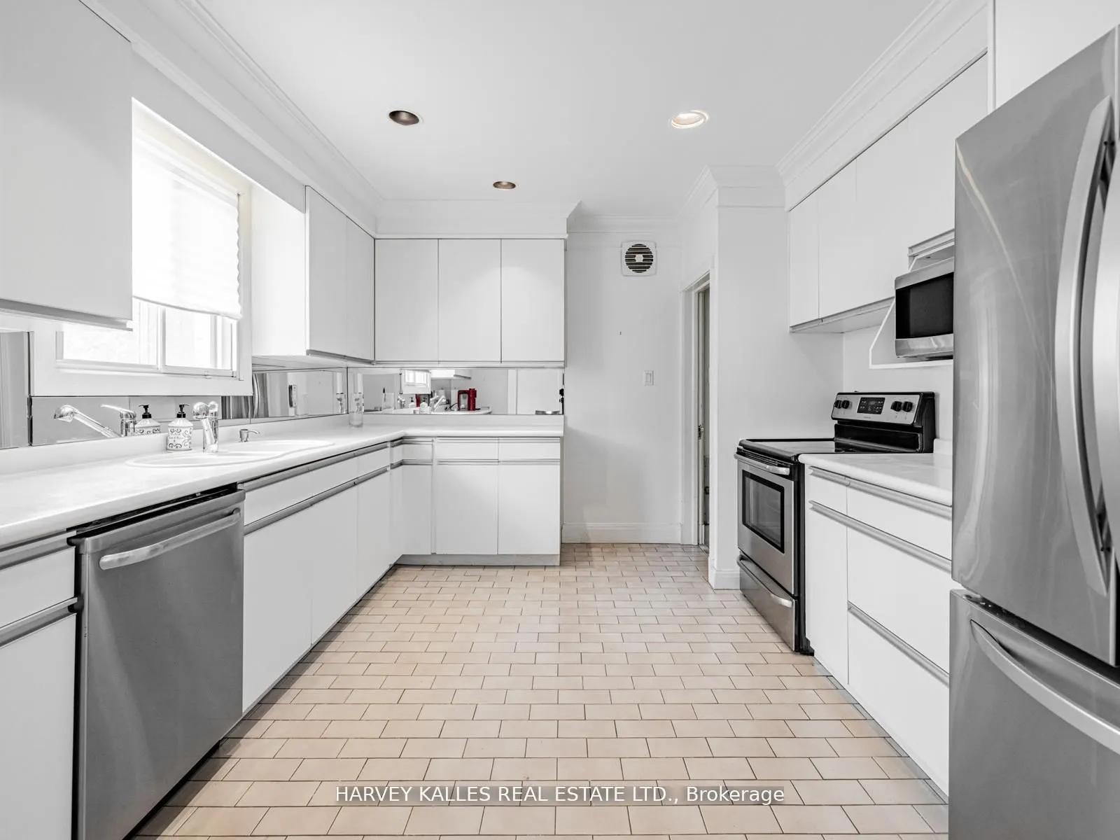 2 Silverwood Avenue
