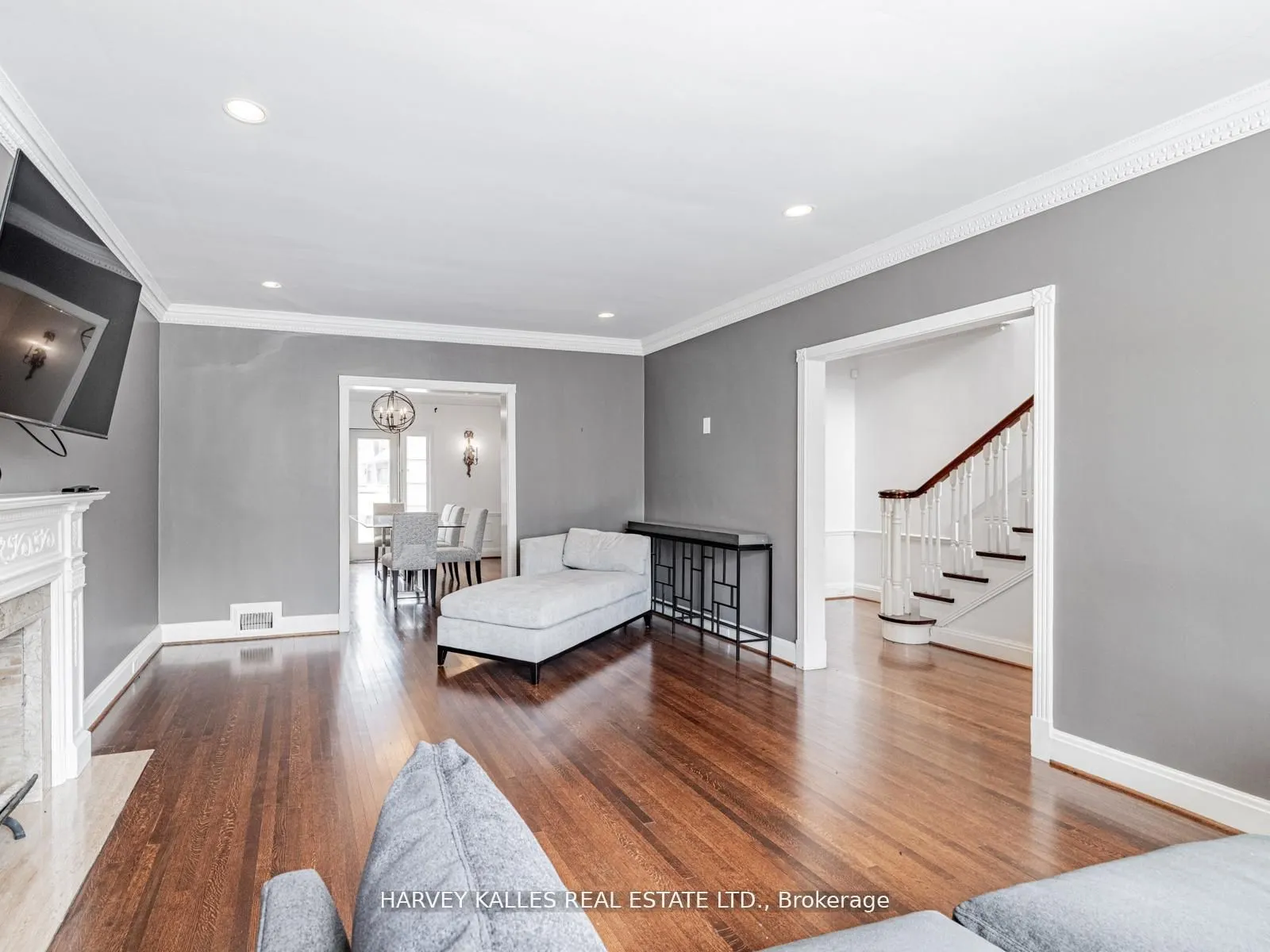 2 Silverwood Avenue