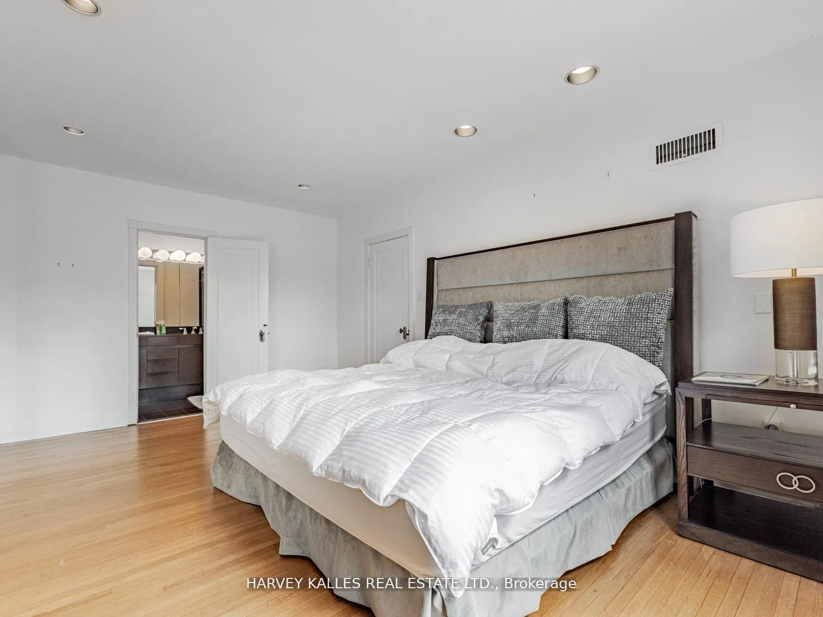 2 Silverwood Avenue