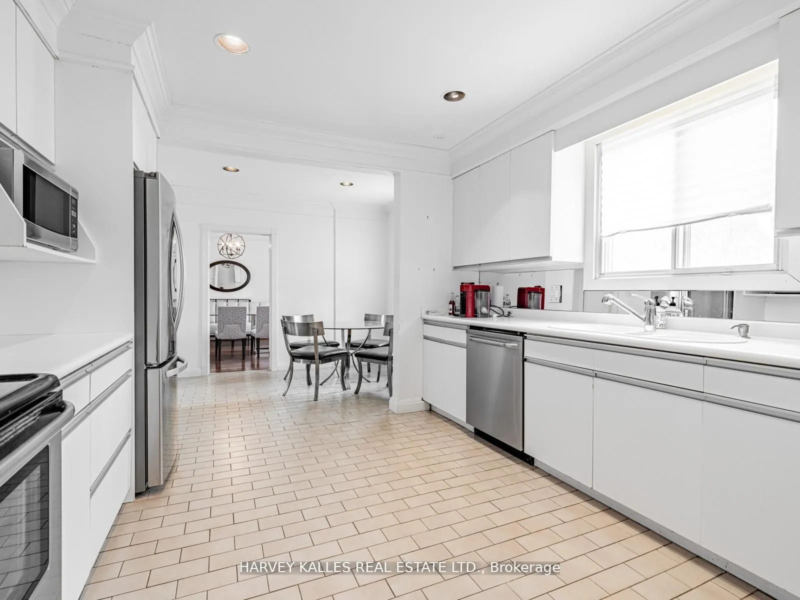 2 Silverwood Avenue