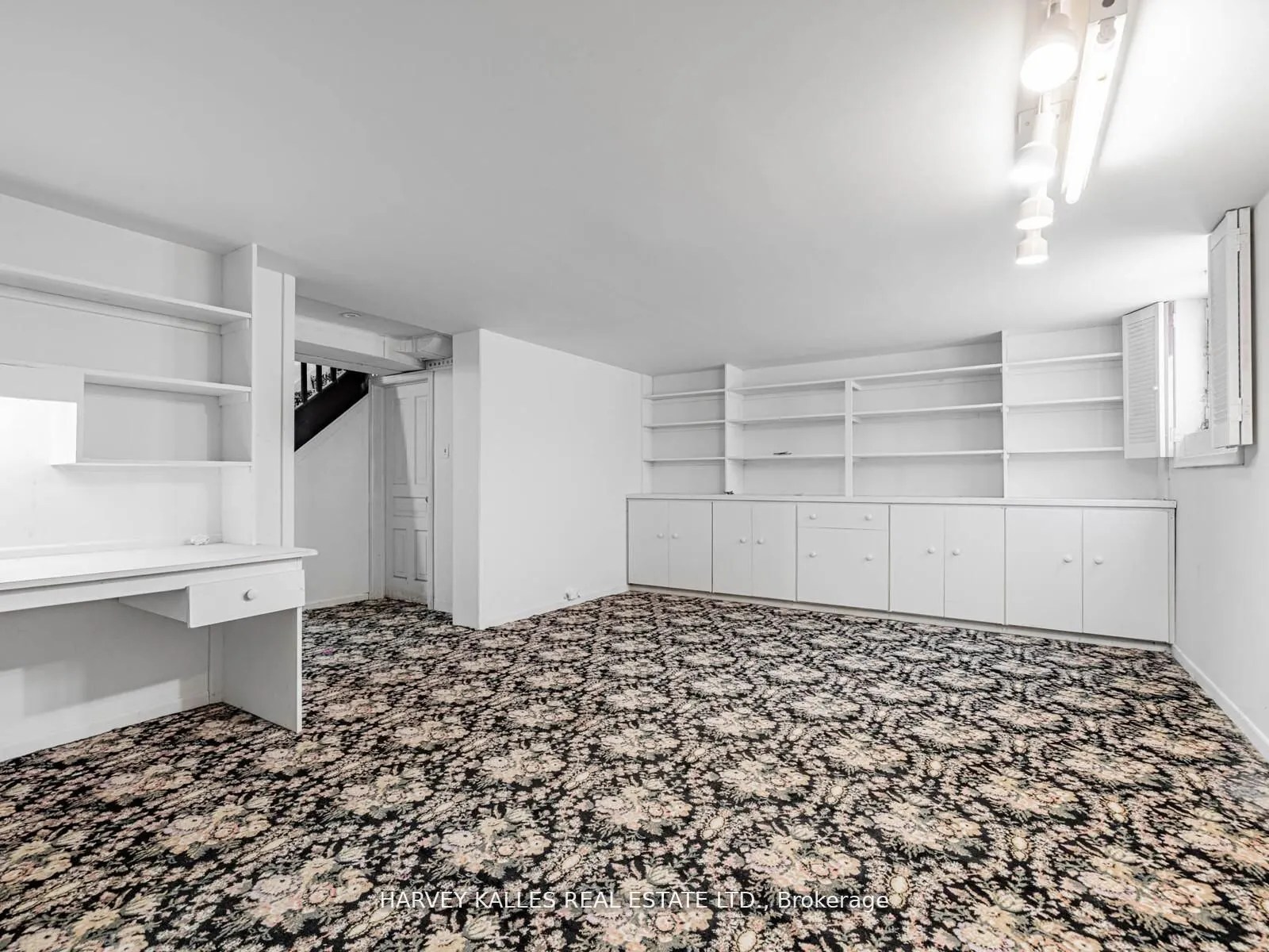 2 Silverwood Avenue