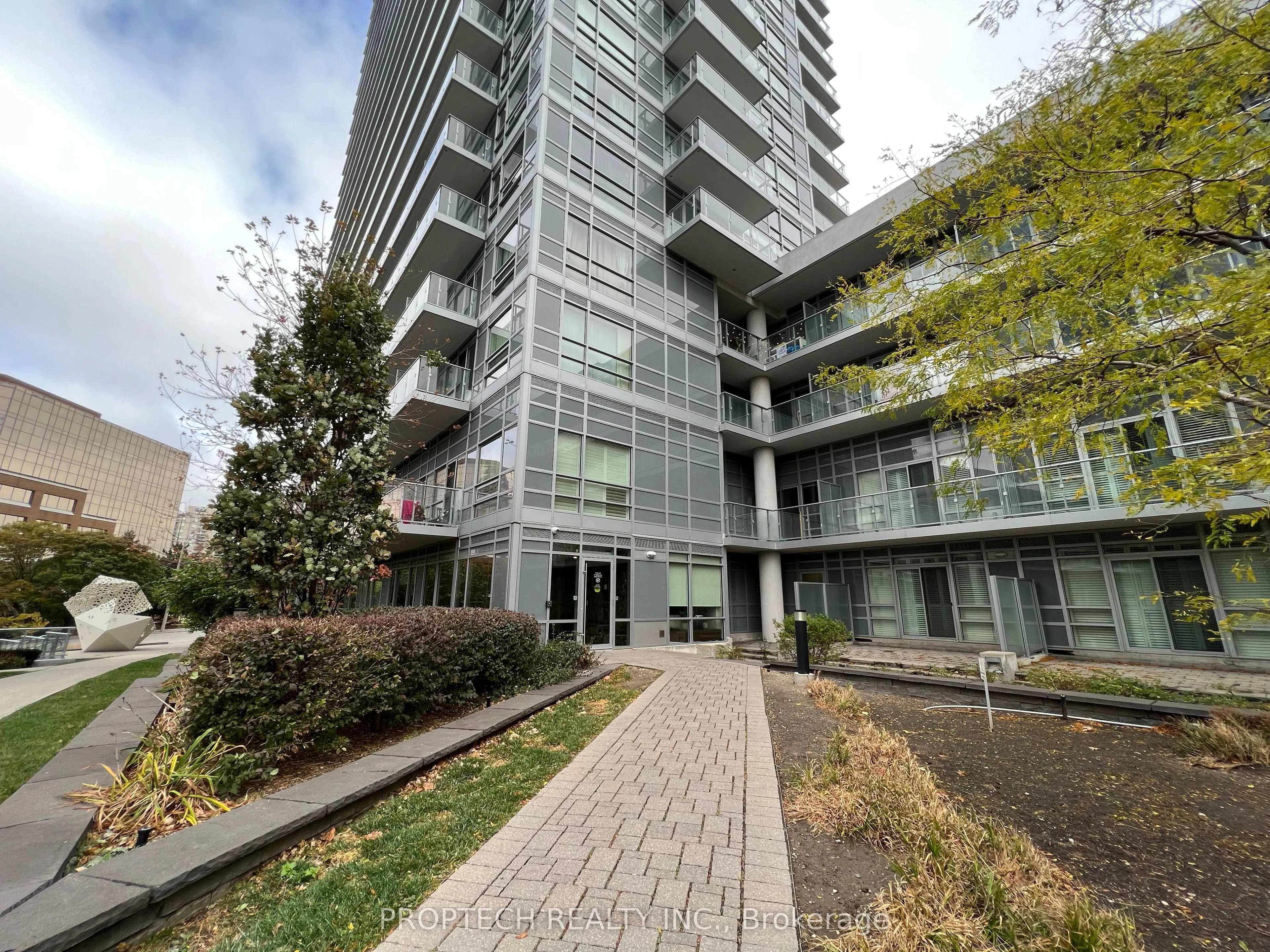 2015 Sheppard Avenue E, #1601