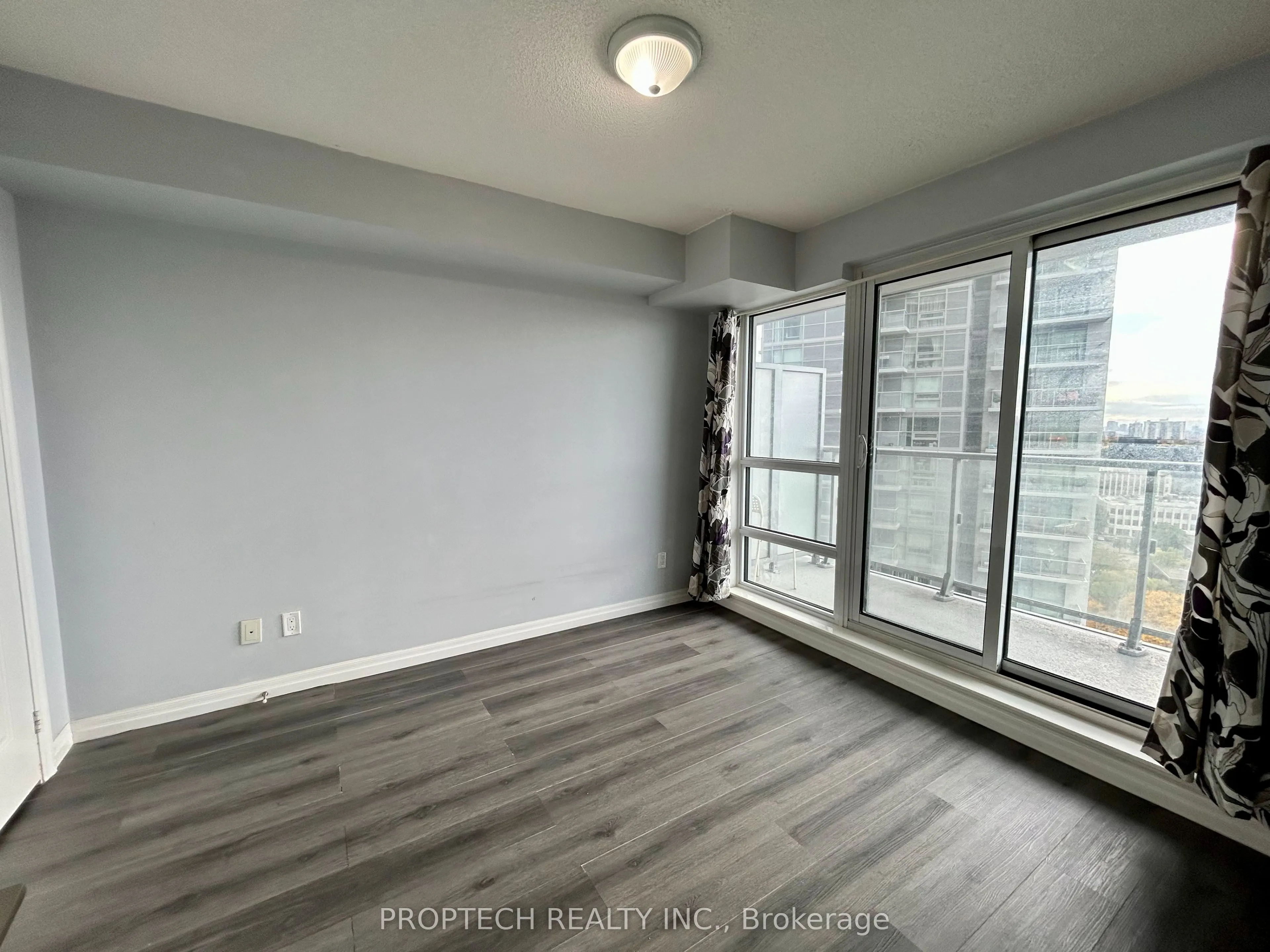 2015 Sheppard Avenue E, #1601