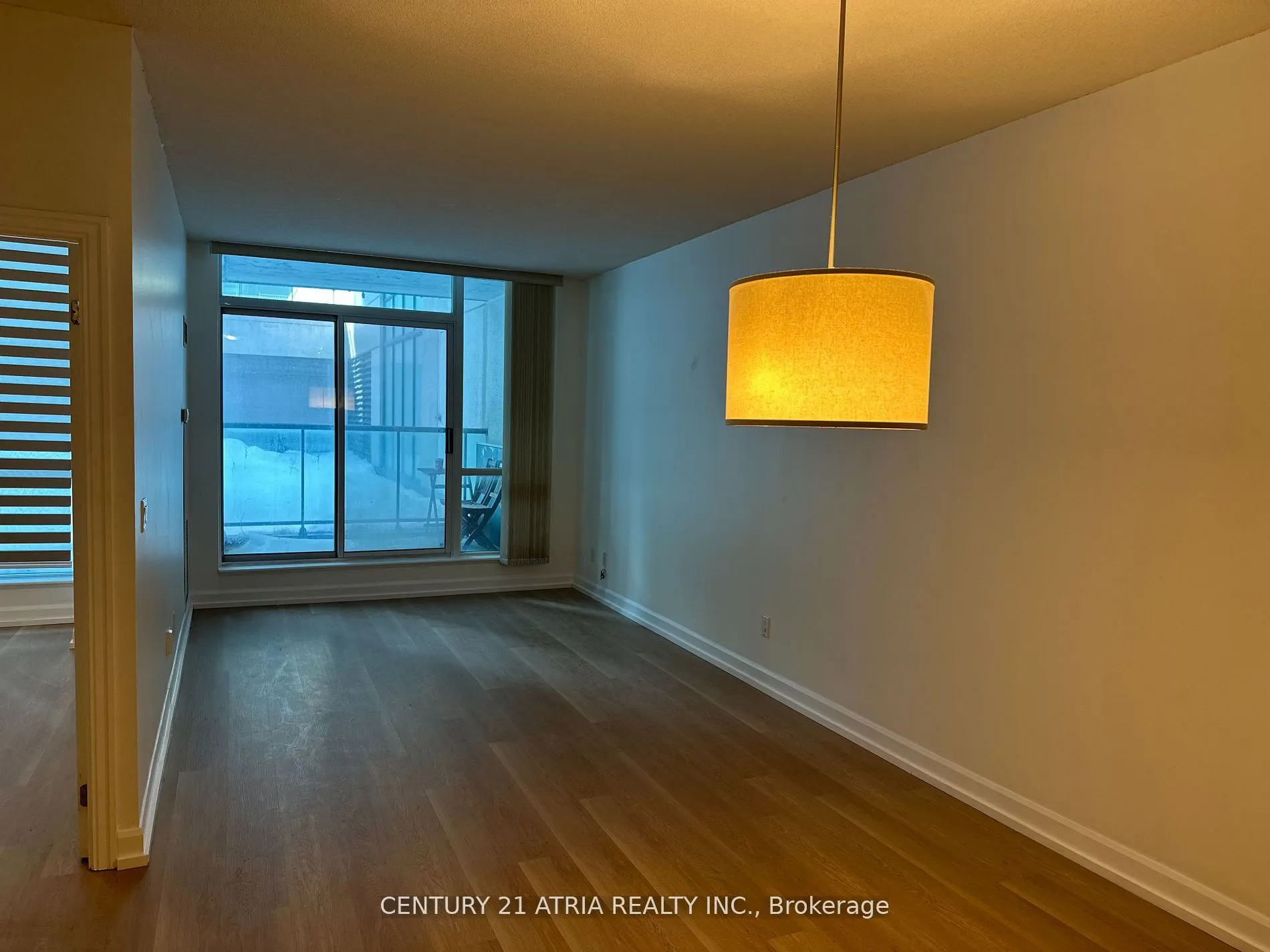 16 Yonge Street, #319