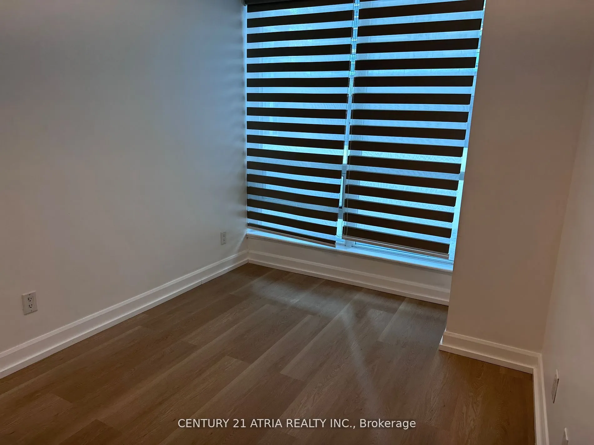 16 Yonge Street, #319