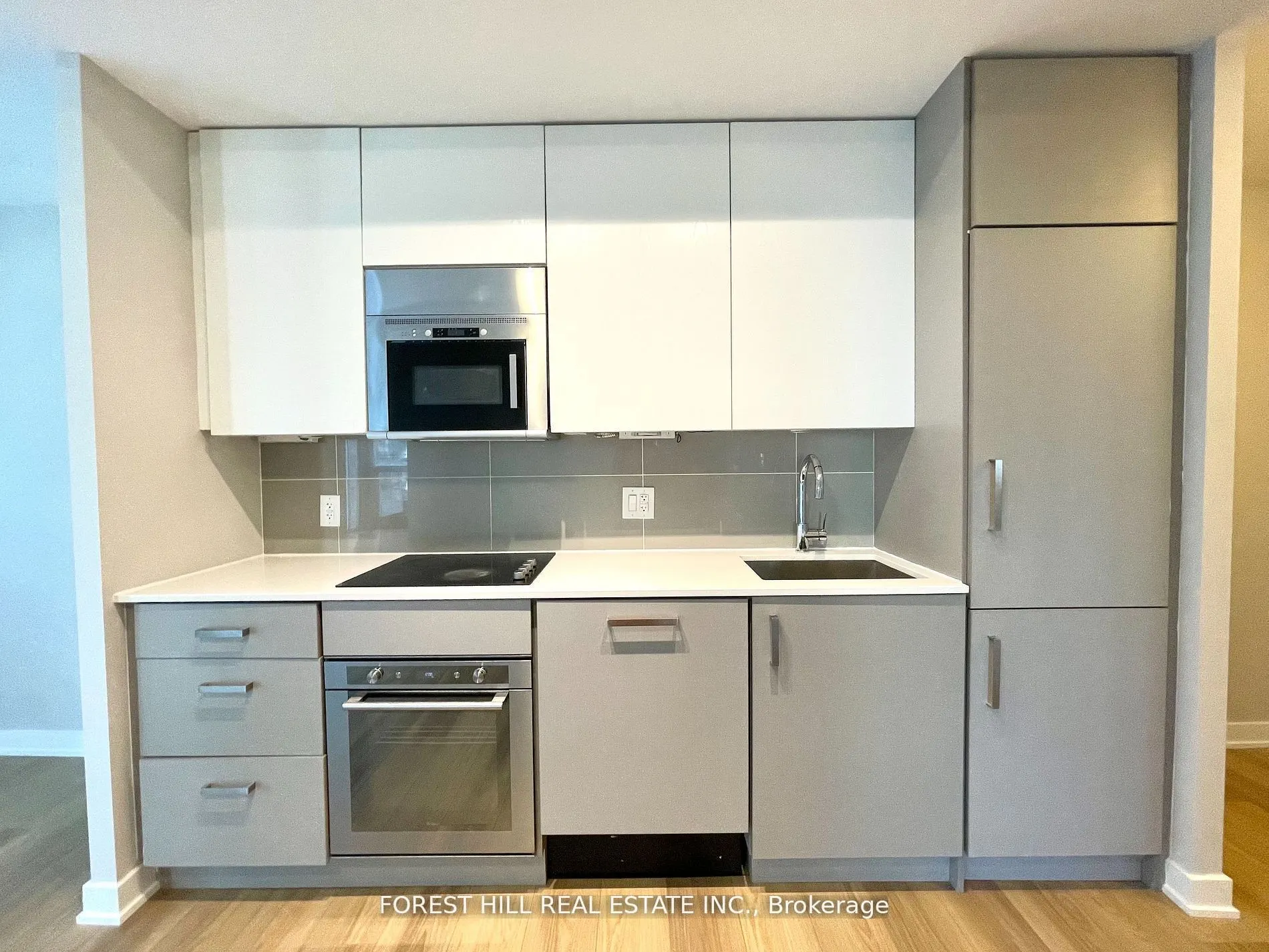 17 Dundonald Street, #908