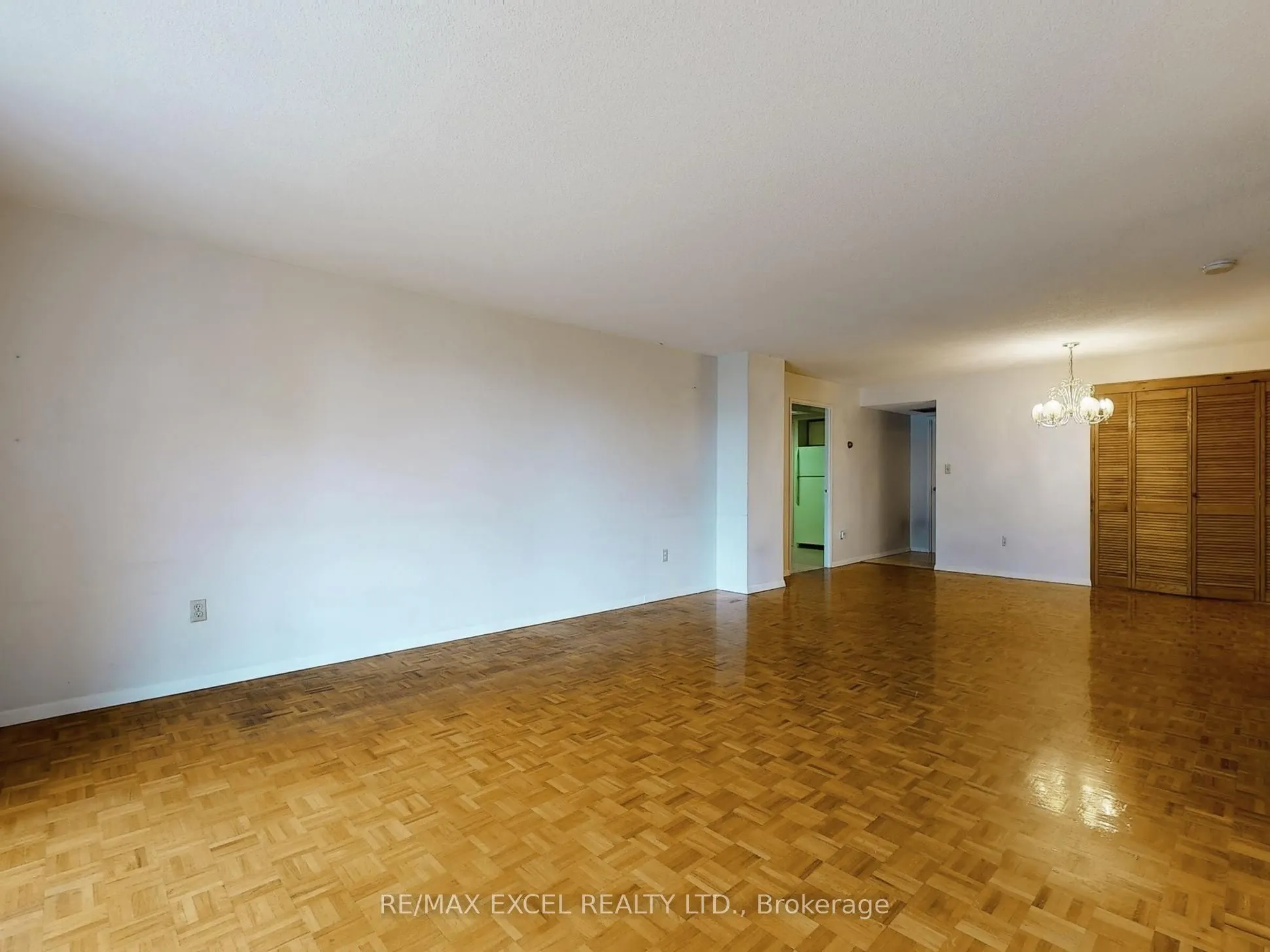 188 Spadina Avenue, #406