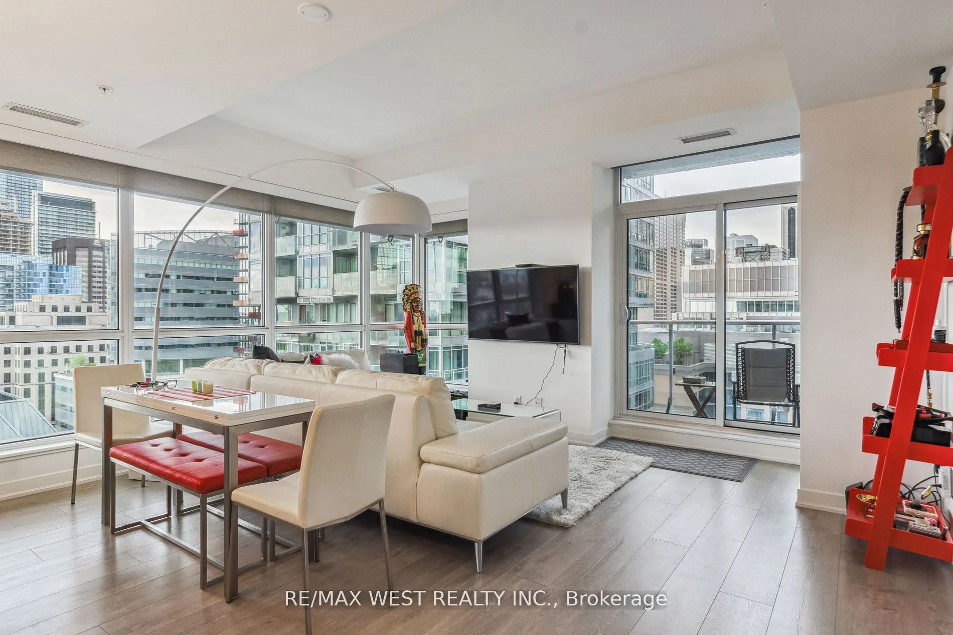 30 Nelson Street, #1802