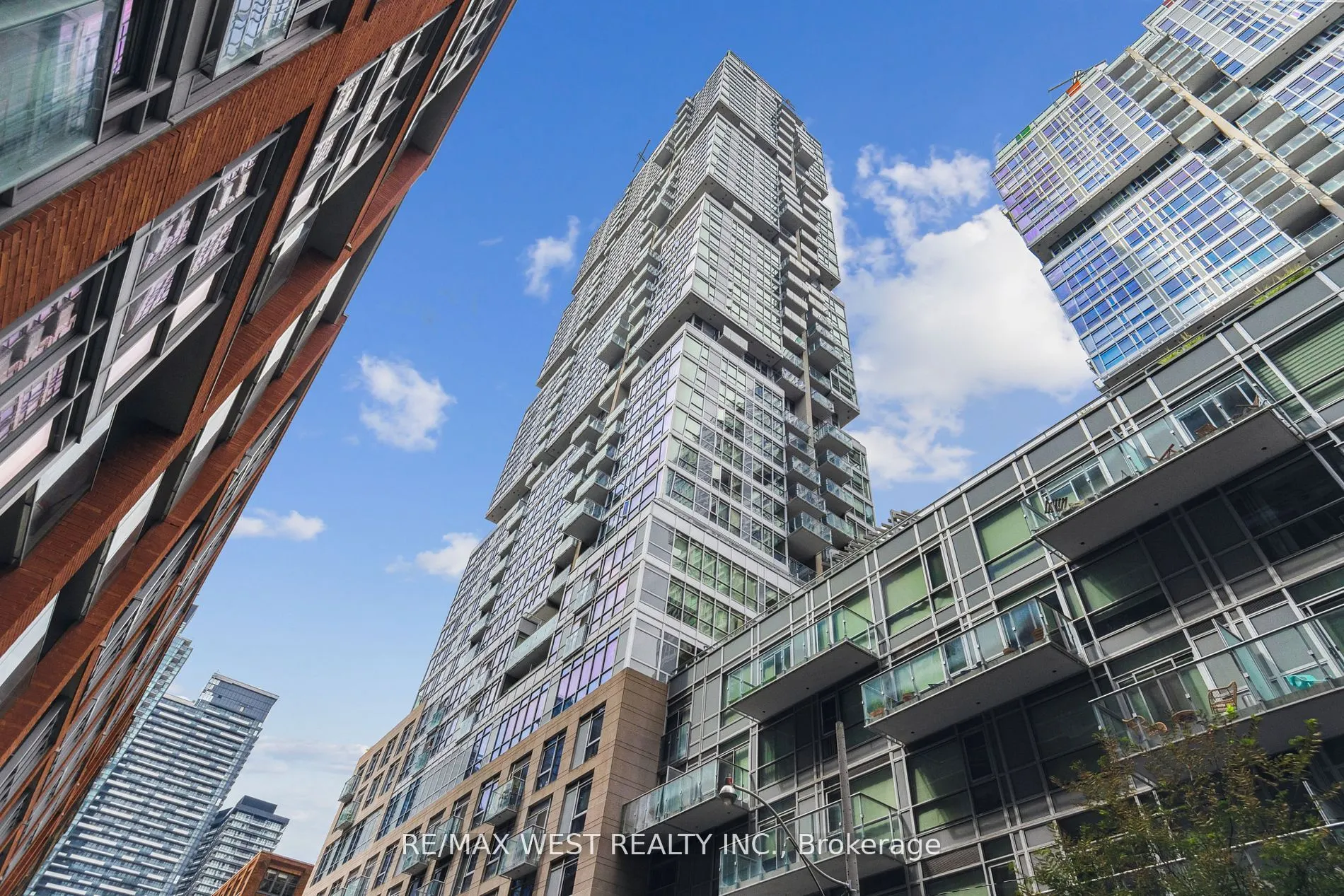 30 Nelson Street, #1802