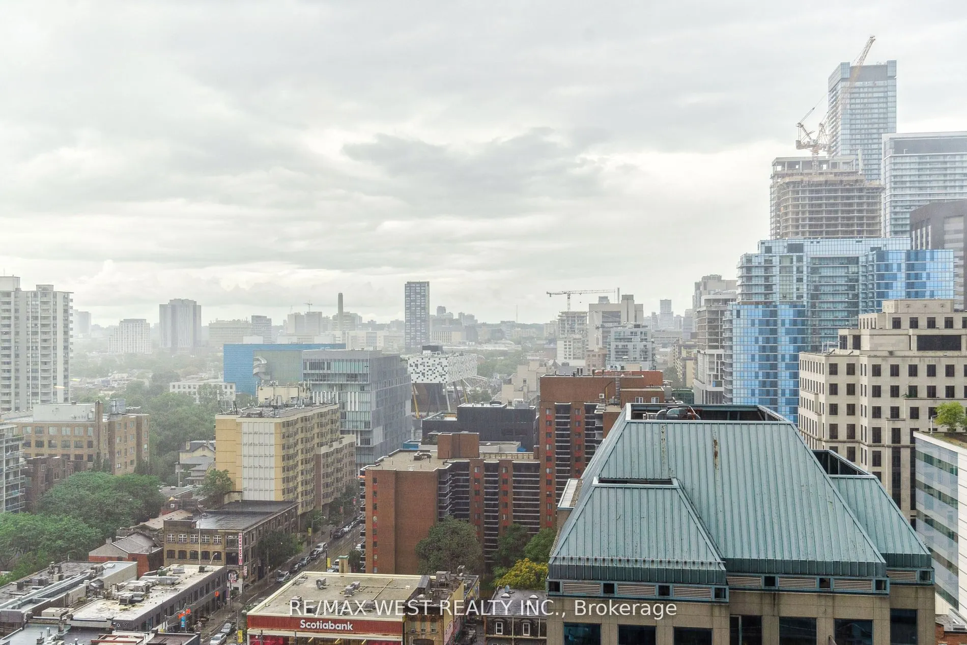 30 Nelson Street, #1802