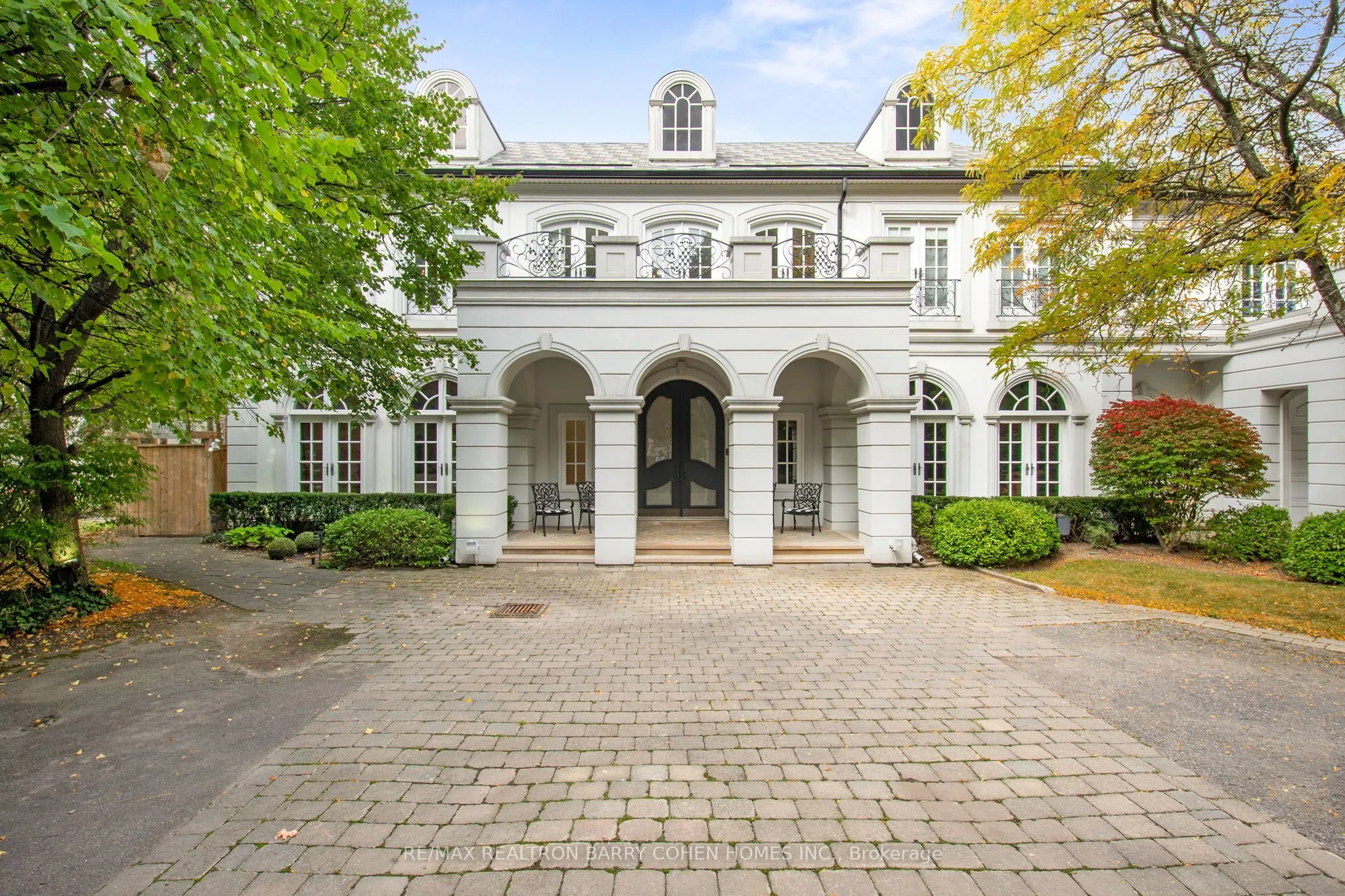 180 Sandringham Drive
