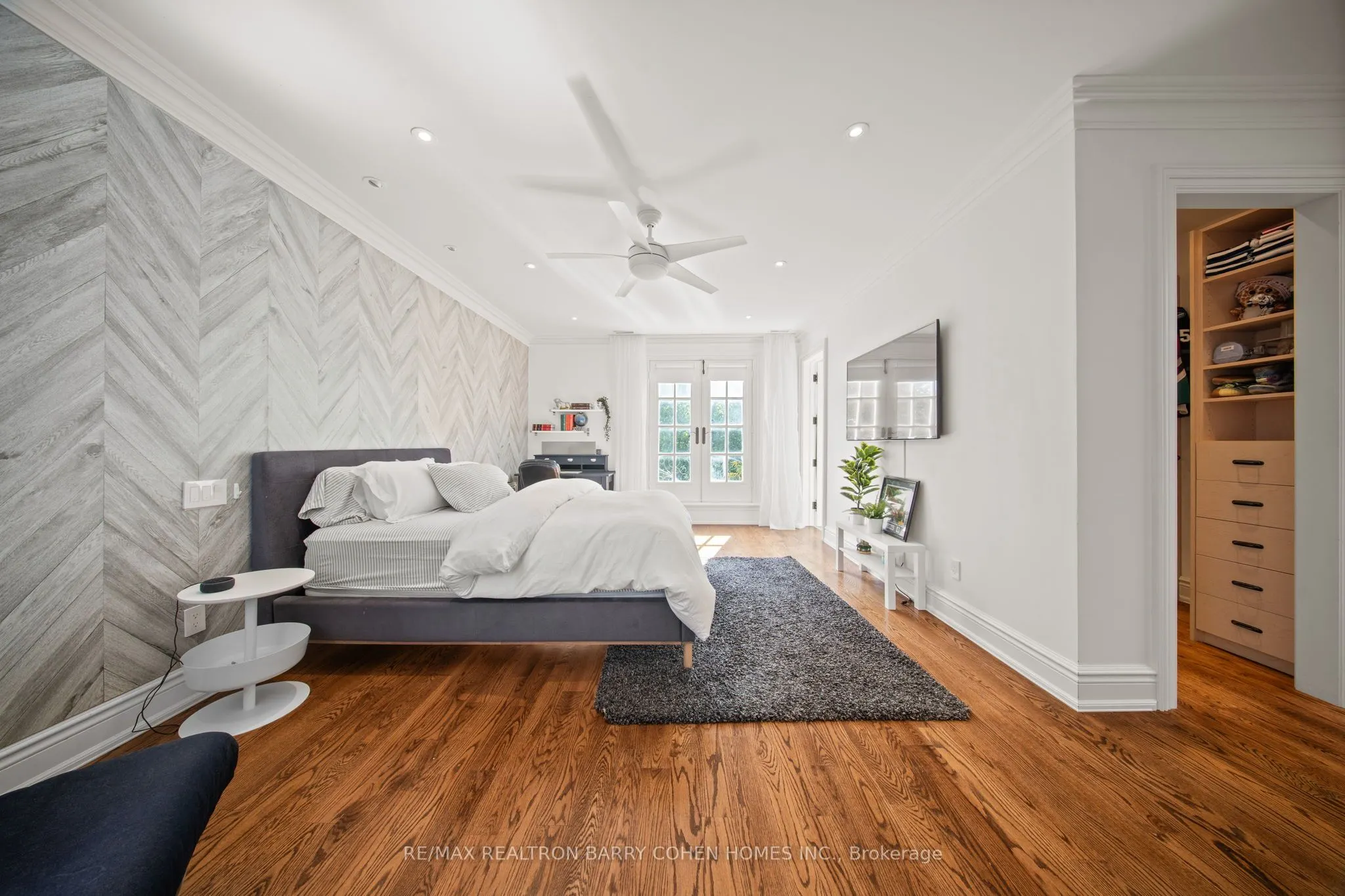 180 Sandringham Drive