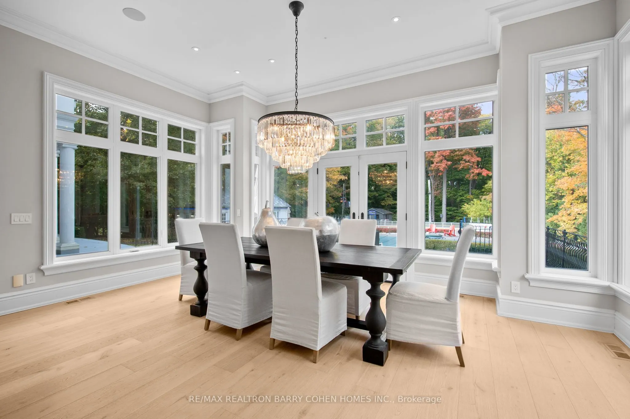 180 Sandringham Drive