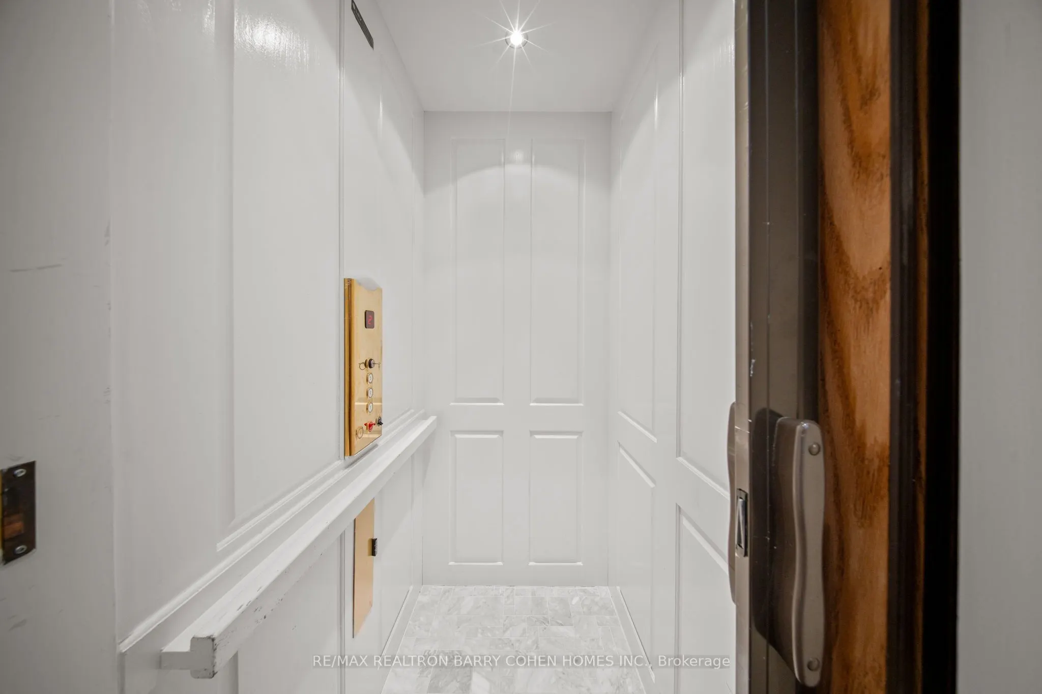 180 Sandringham Drive