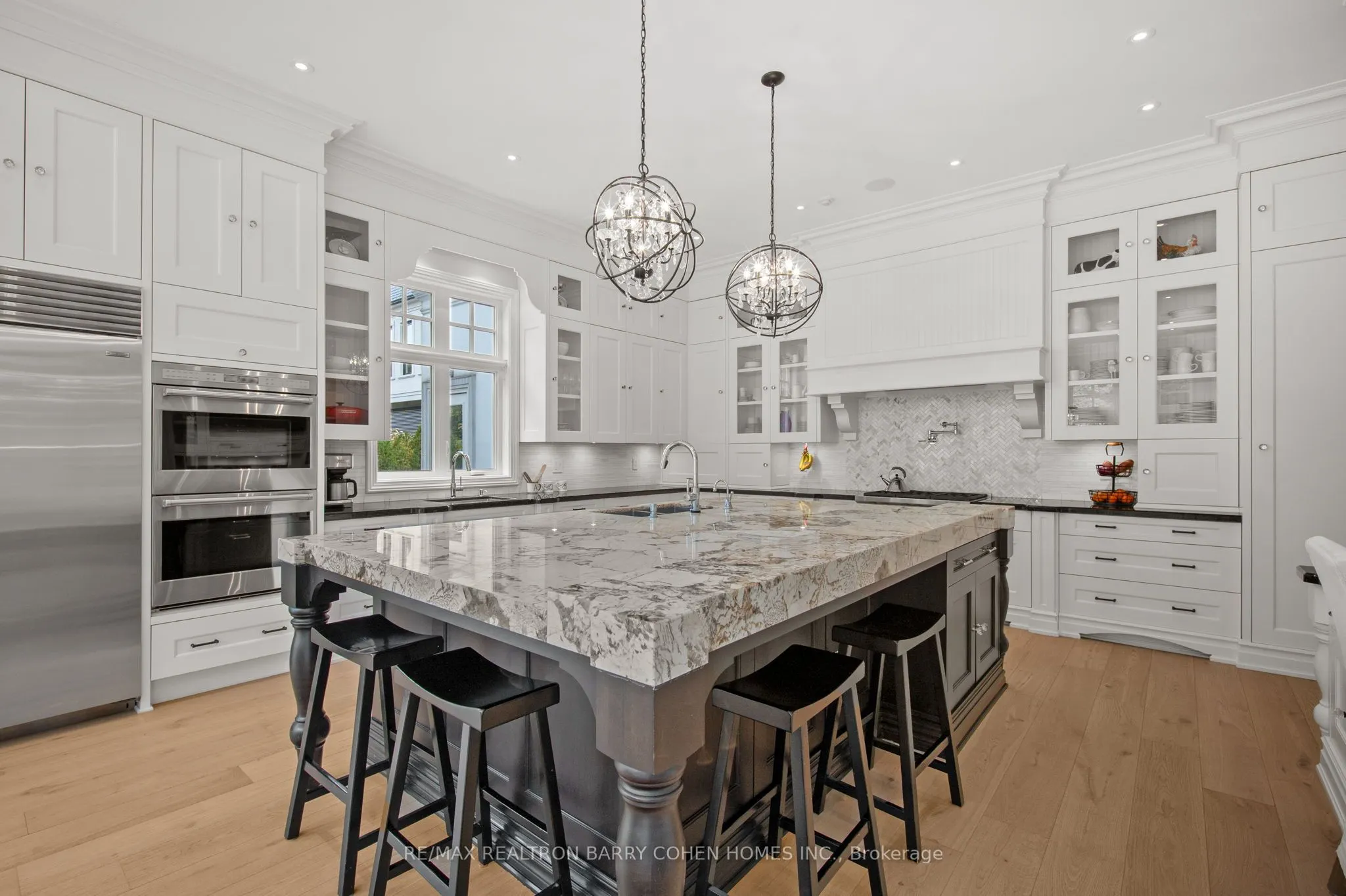180 Sandringham Drive