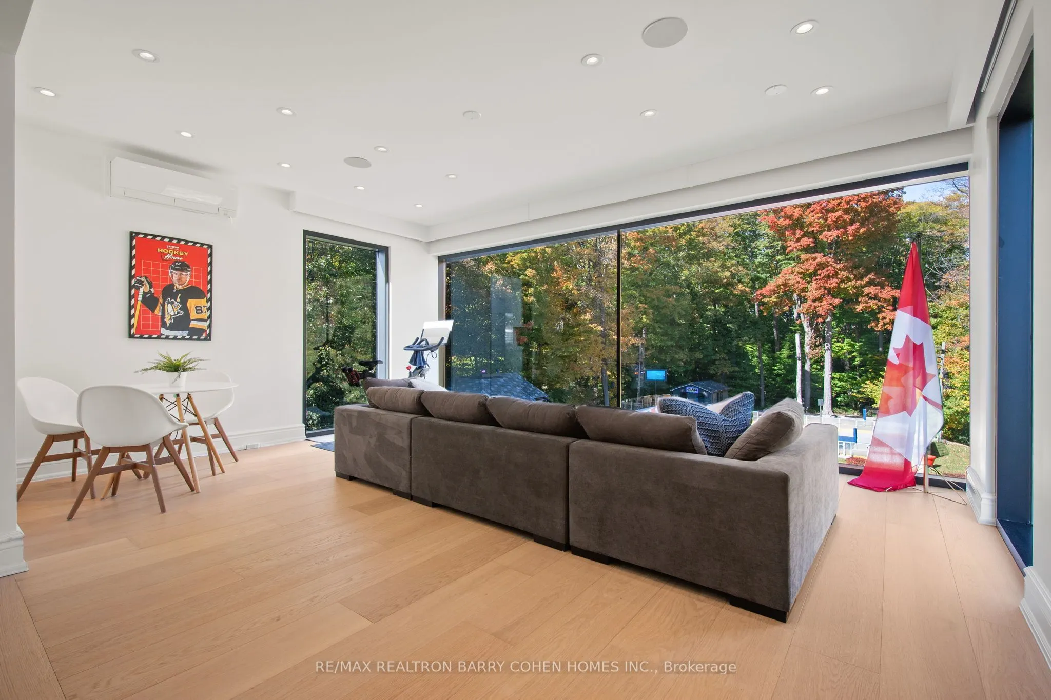 180 Sandringham Drive