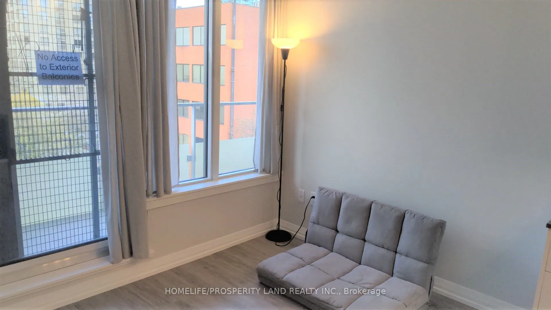 75 Canterbury Place, #712