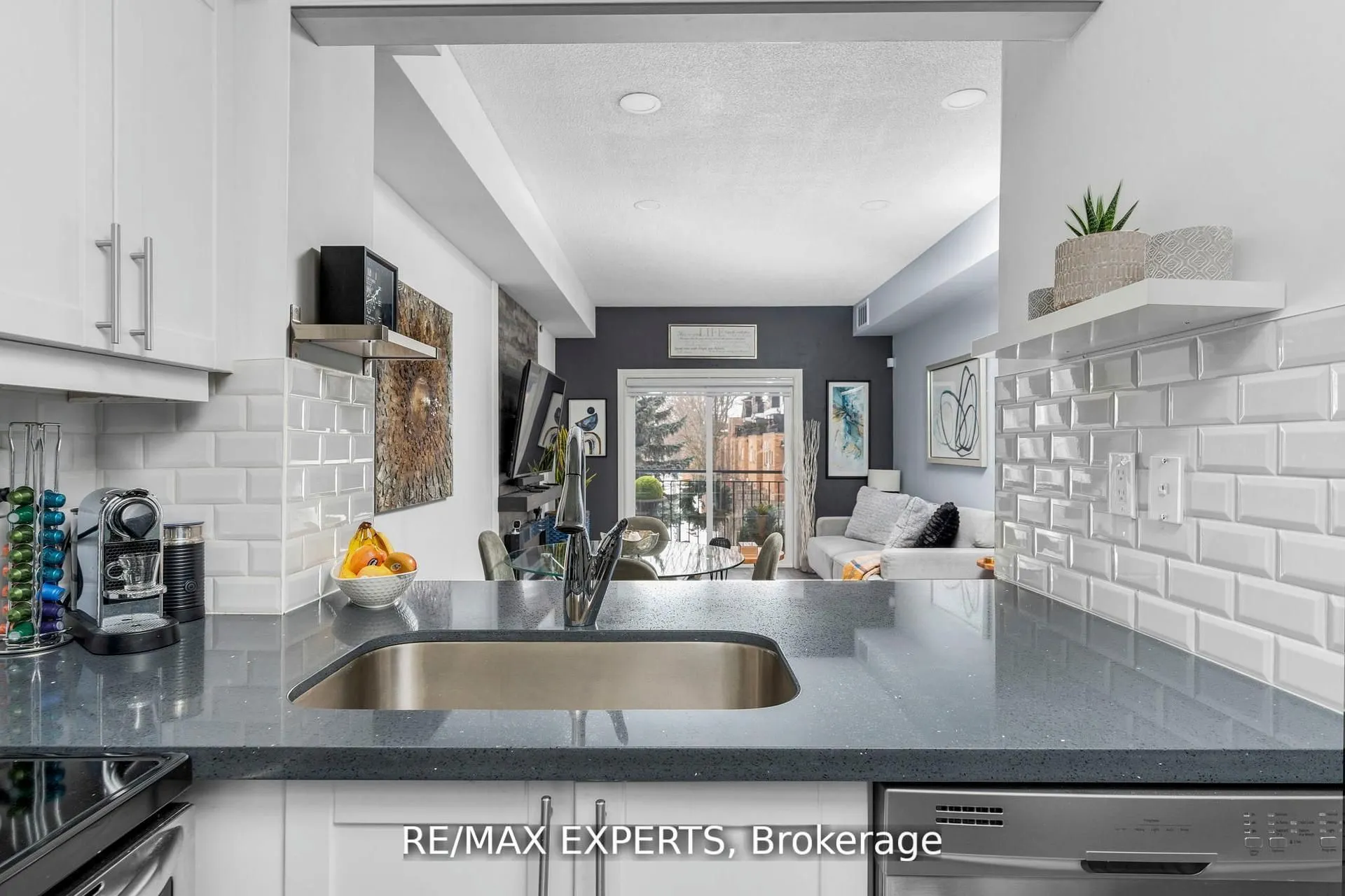 1000 Sheppard Avenue W, #206