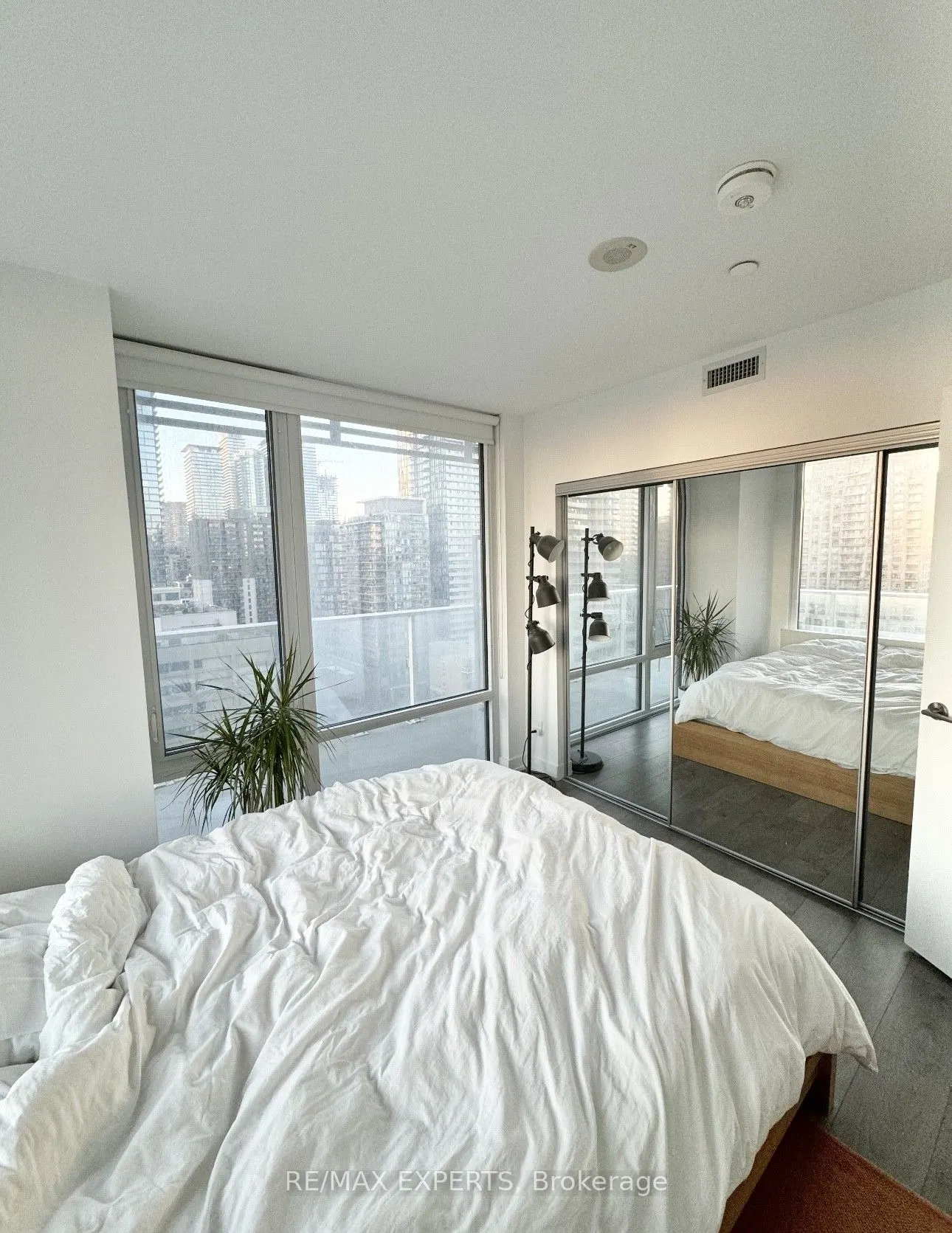 18 Maitland Terrace, #1610