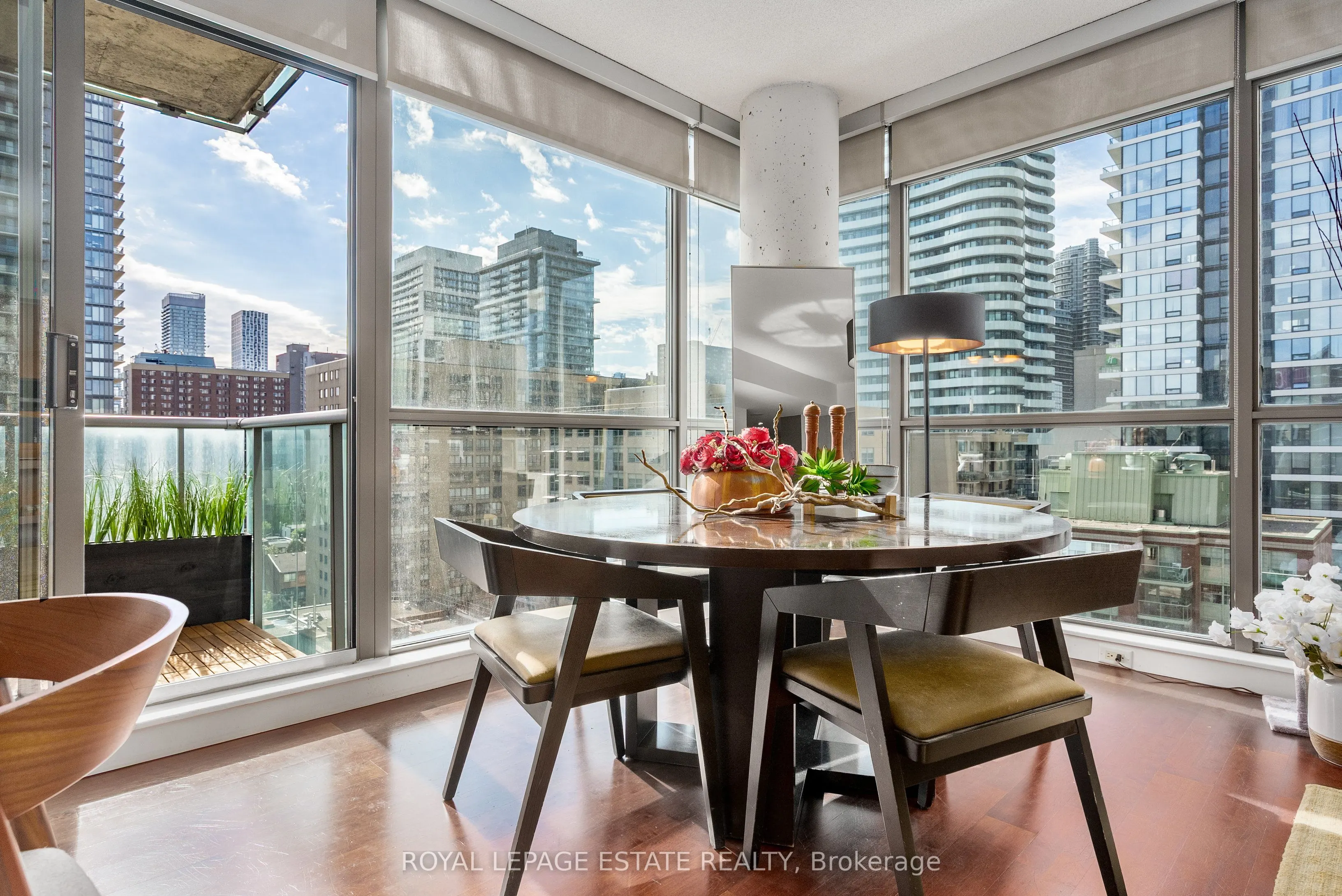 281 Mutual Street, #1003