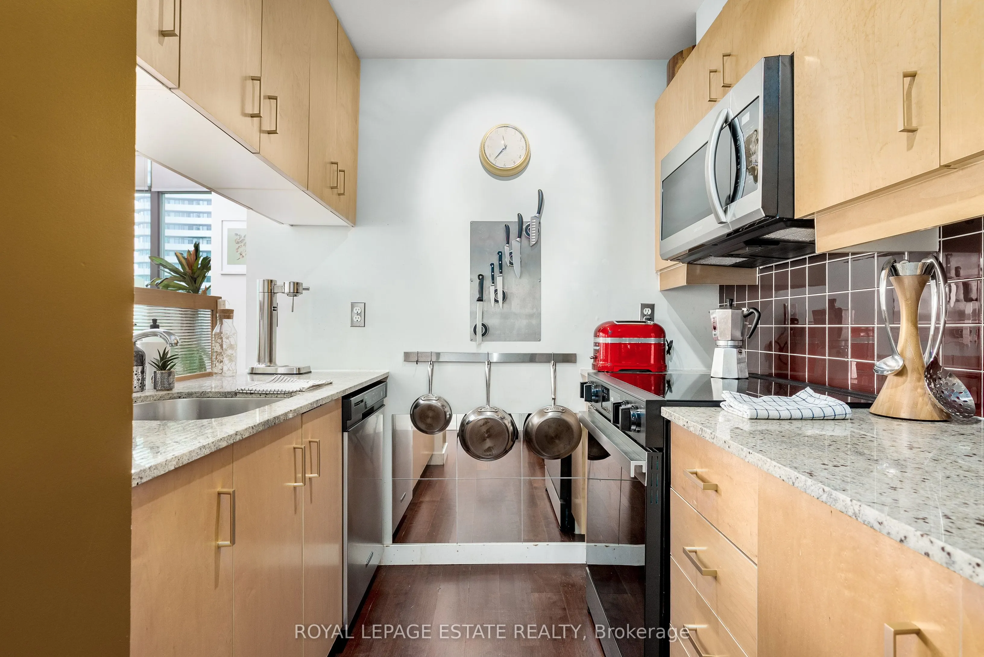 281 Mutual Street, #1003