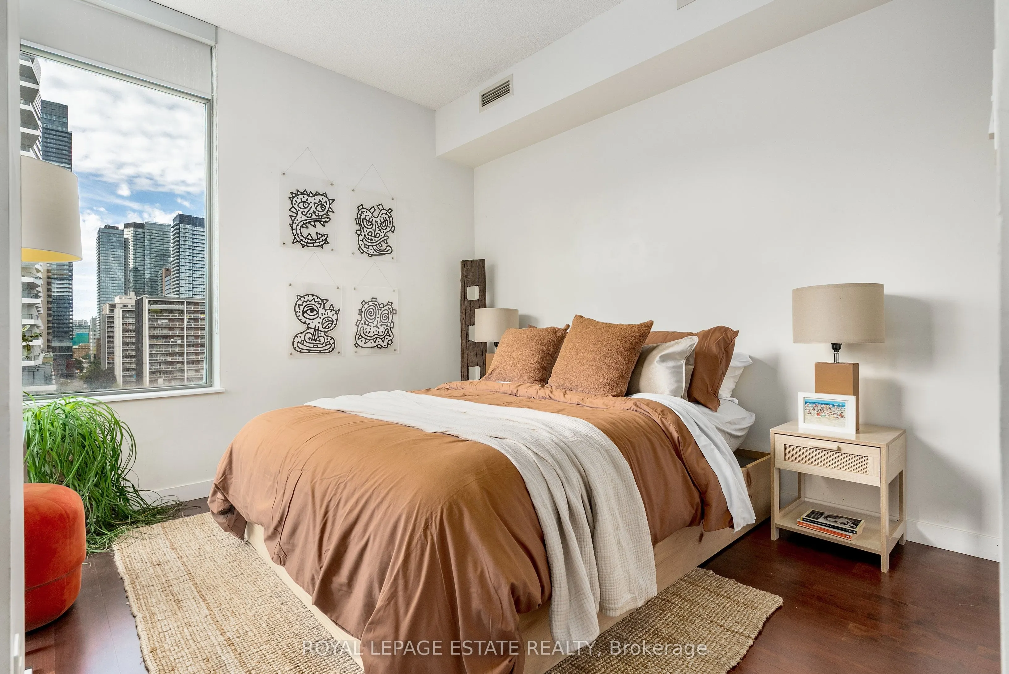 281 Mutual Street, #1003